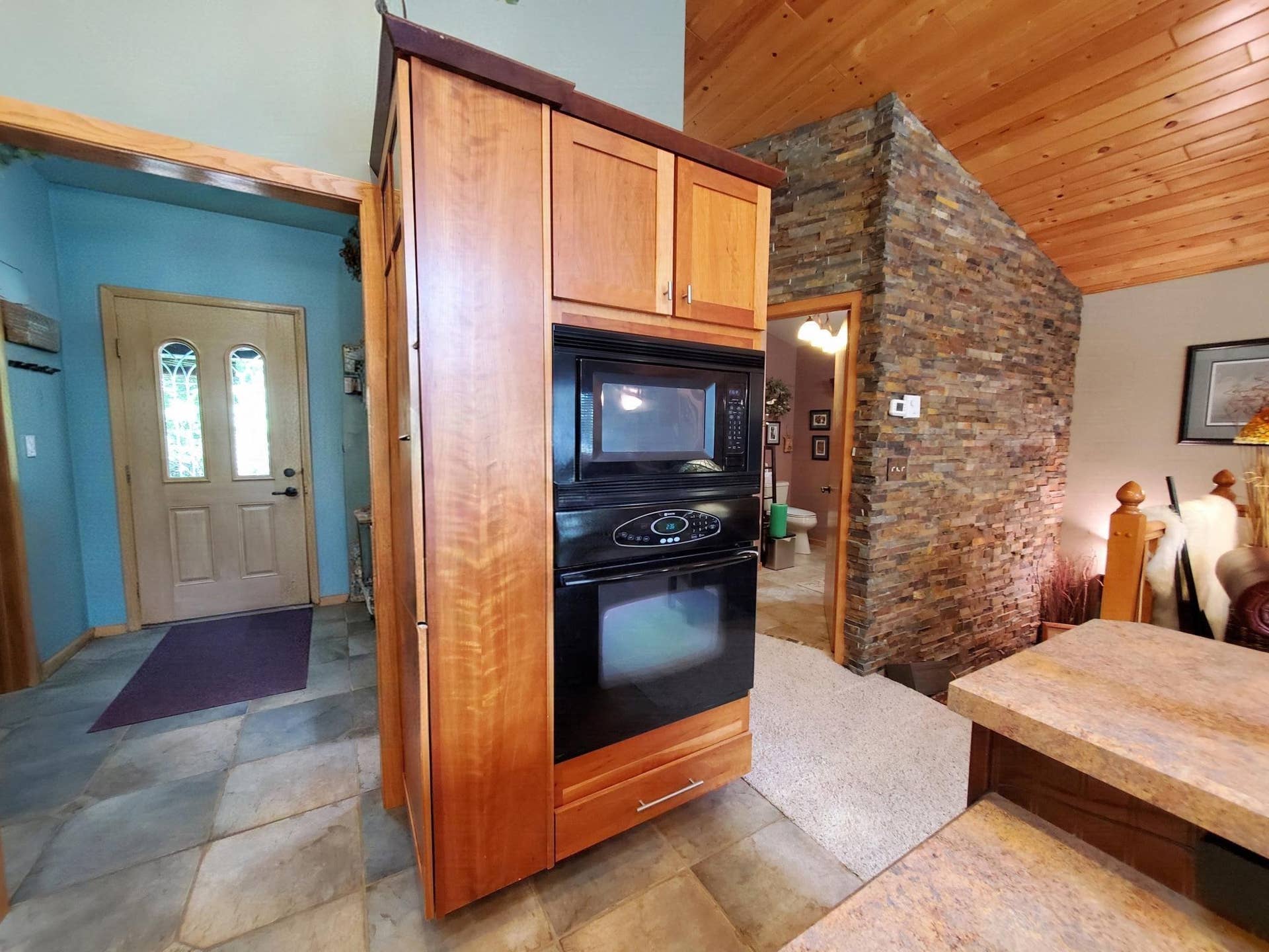 4050 Gryce Styne Road NE, Bemidji, MN 56601 double oven