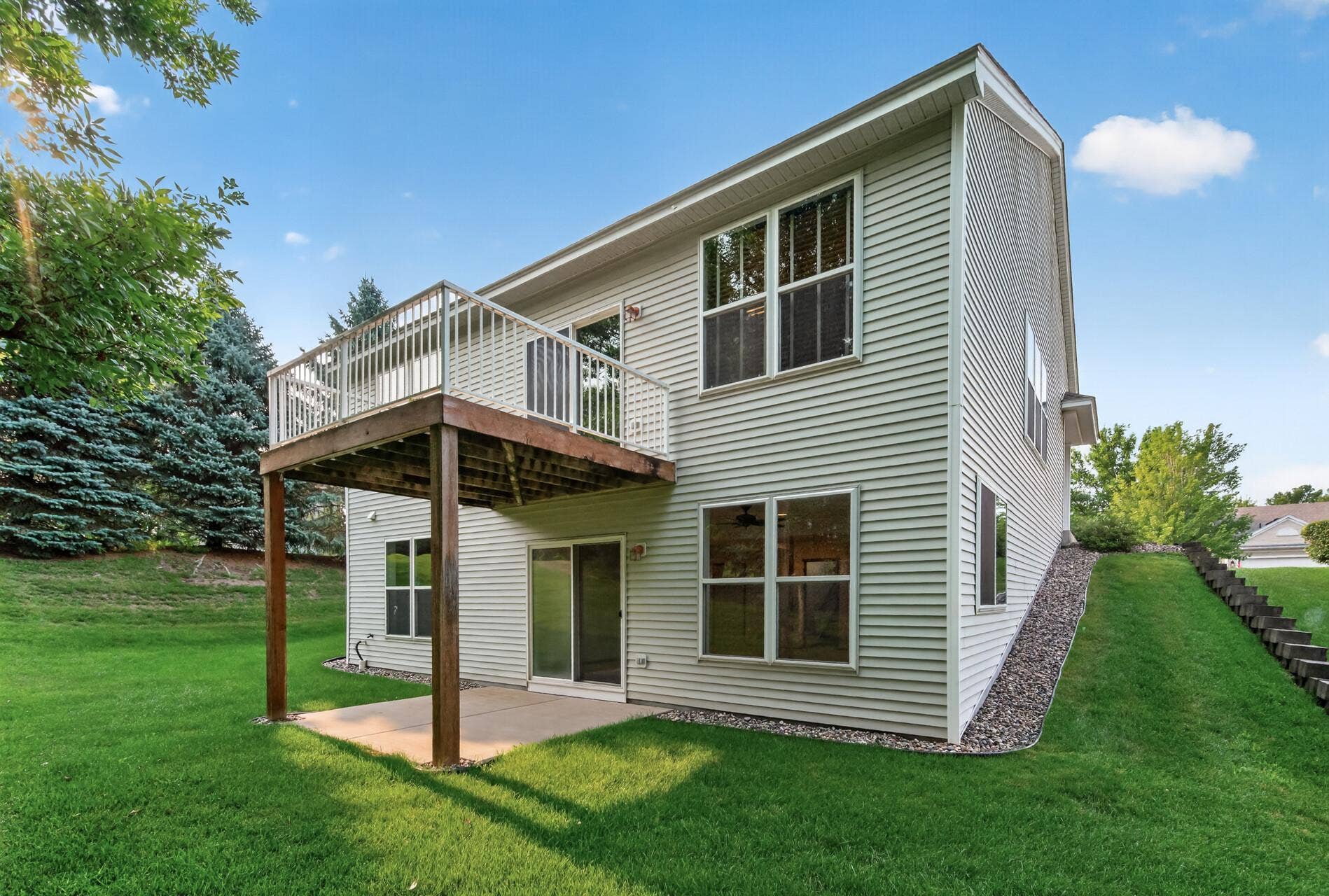 10986 Thone Road, Woodbury, MN 55129 10986 Thone Road, Woodbury, MN 55129