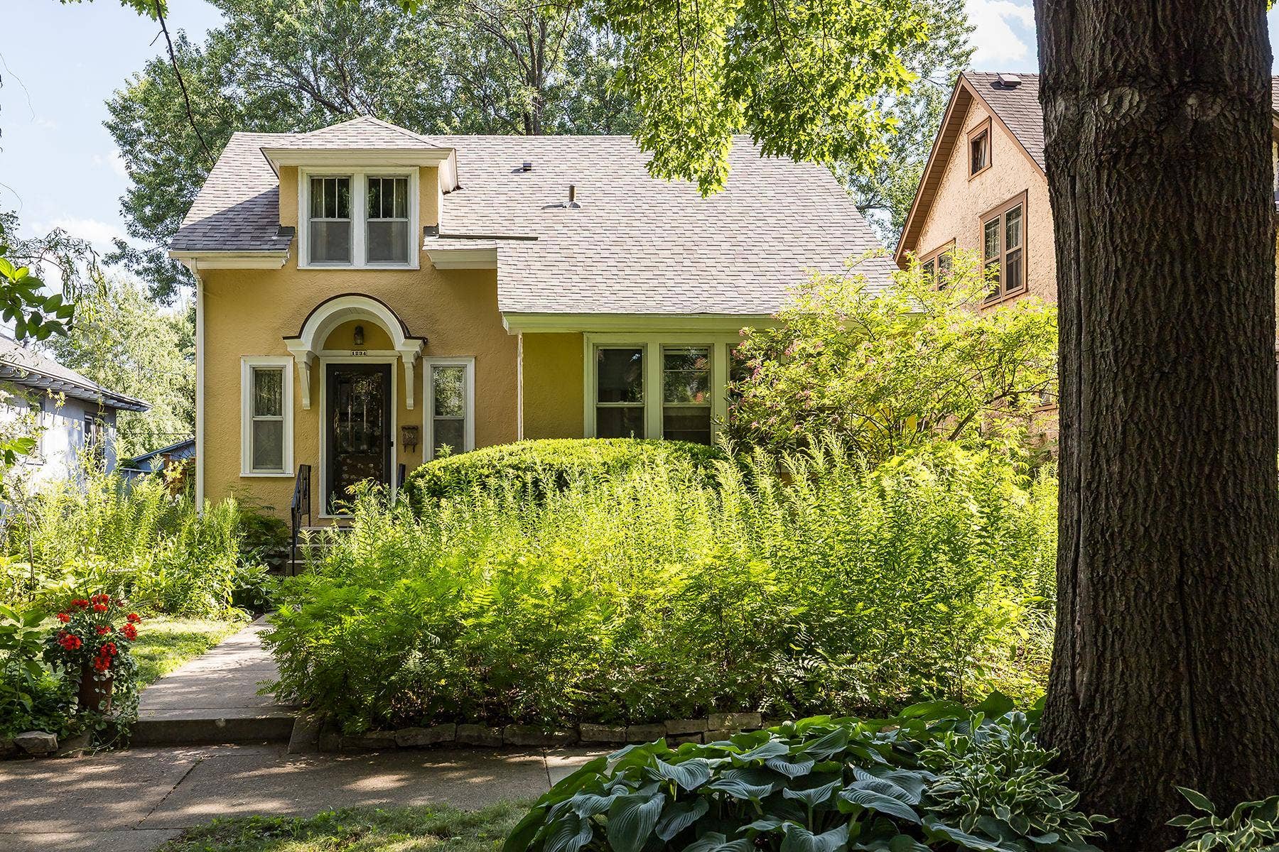 1234 Portland Avenue, 96, Saint Paul, MN 55104 web_front 4.jpg