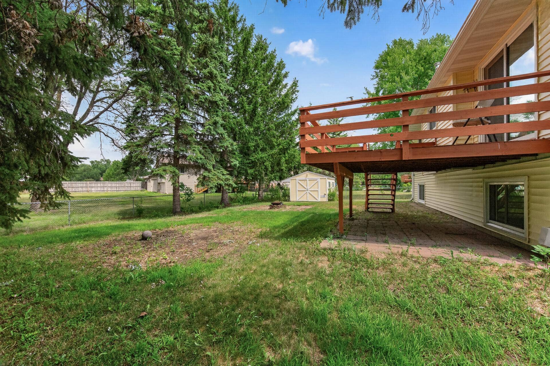 1124 Meadowwood Drive, Brooklyn Park, MN 55444 1124 Meadowwood Drive, Brooklyn Park, MN 55444