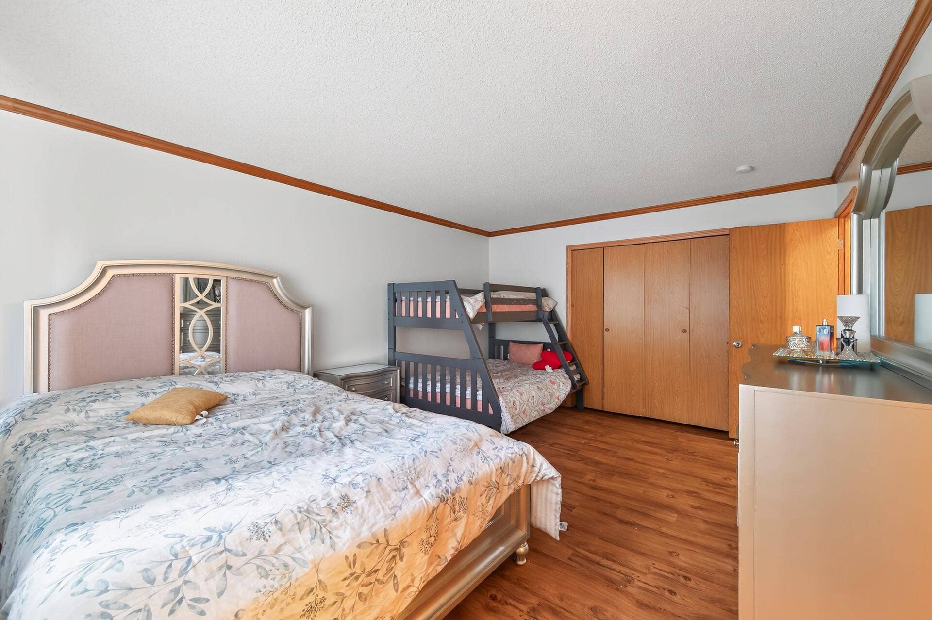 1124 Meadowwood Drive, Brooklyn Park, MN 55444 Bedroom 2 has walkthrough access to the bathroom.
