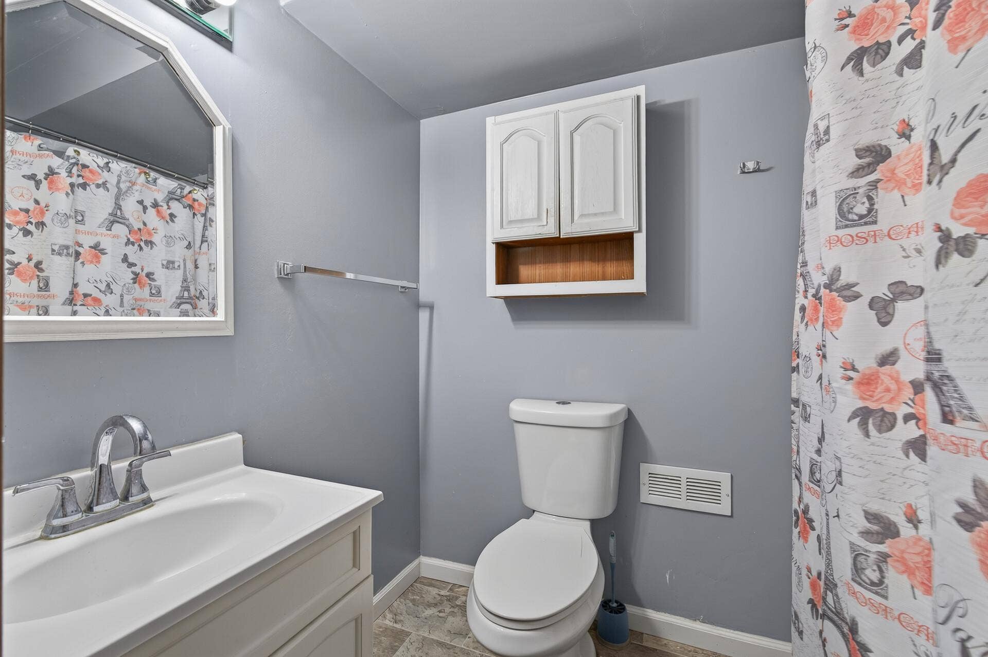 1124 Meadowwood Drive, Brooklyn Park, MN 55444 Lower Level Full Bathroom