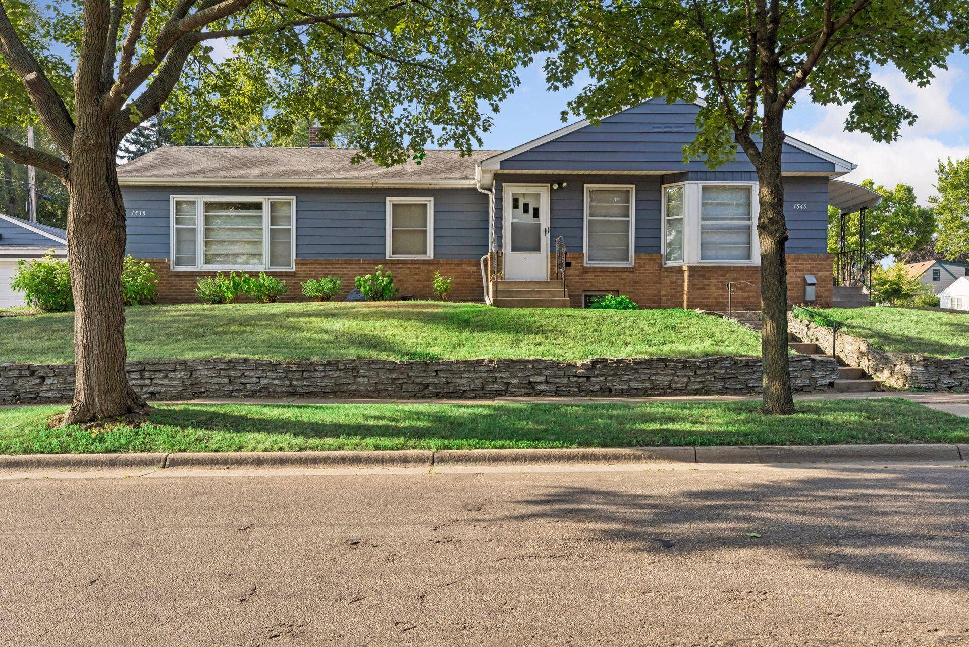 1538/1540 Hartford Avenue, 94, Saint Paul, MN 55116 1538/1540 Hartford Avenue, 94, Saint Paul, MN 55116