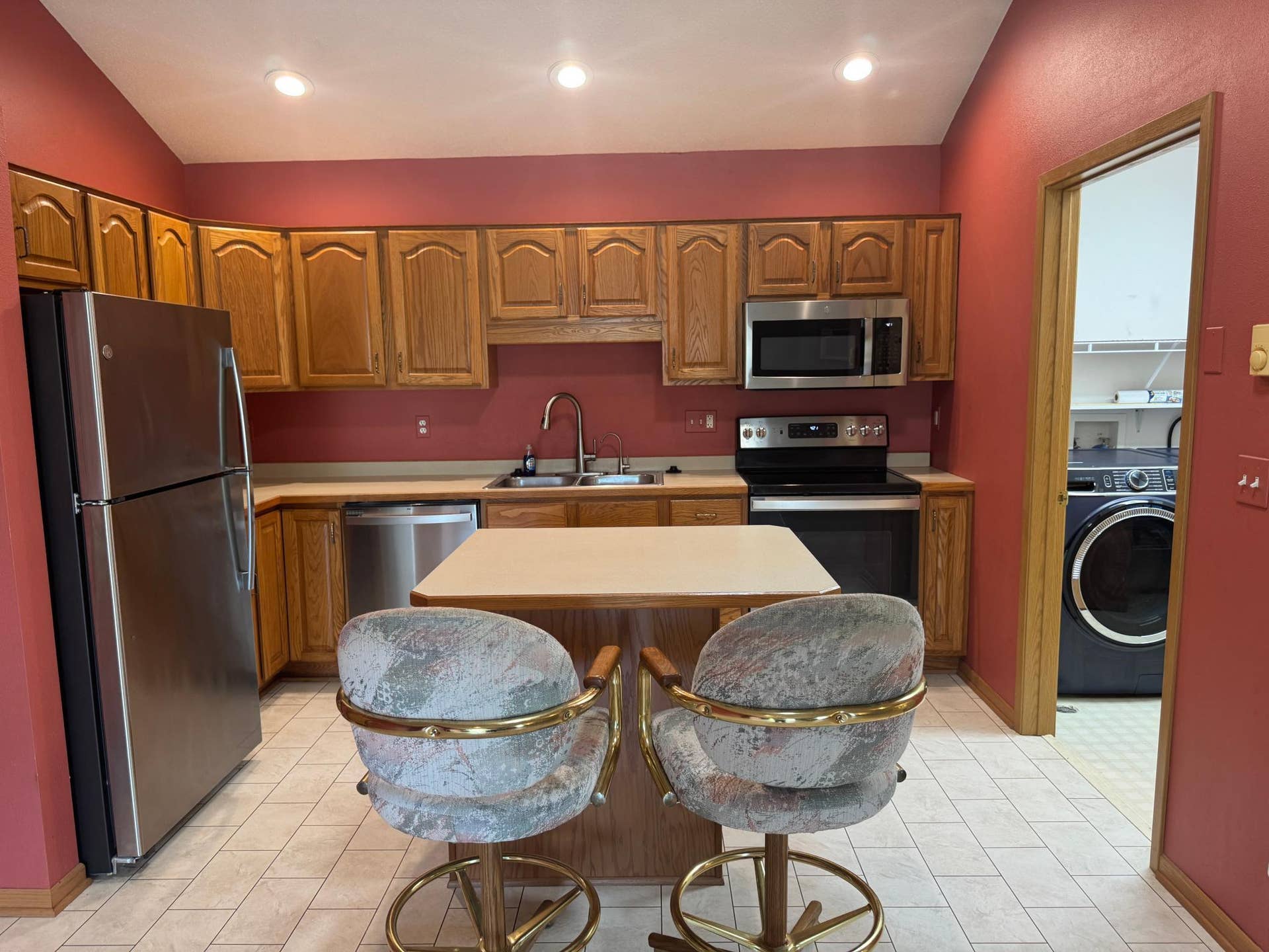 300 Roosevelt Road SW, #12, Bemidji, MN 56601 Kitchen 4