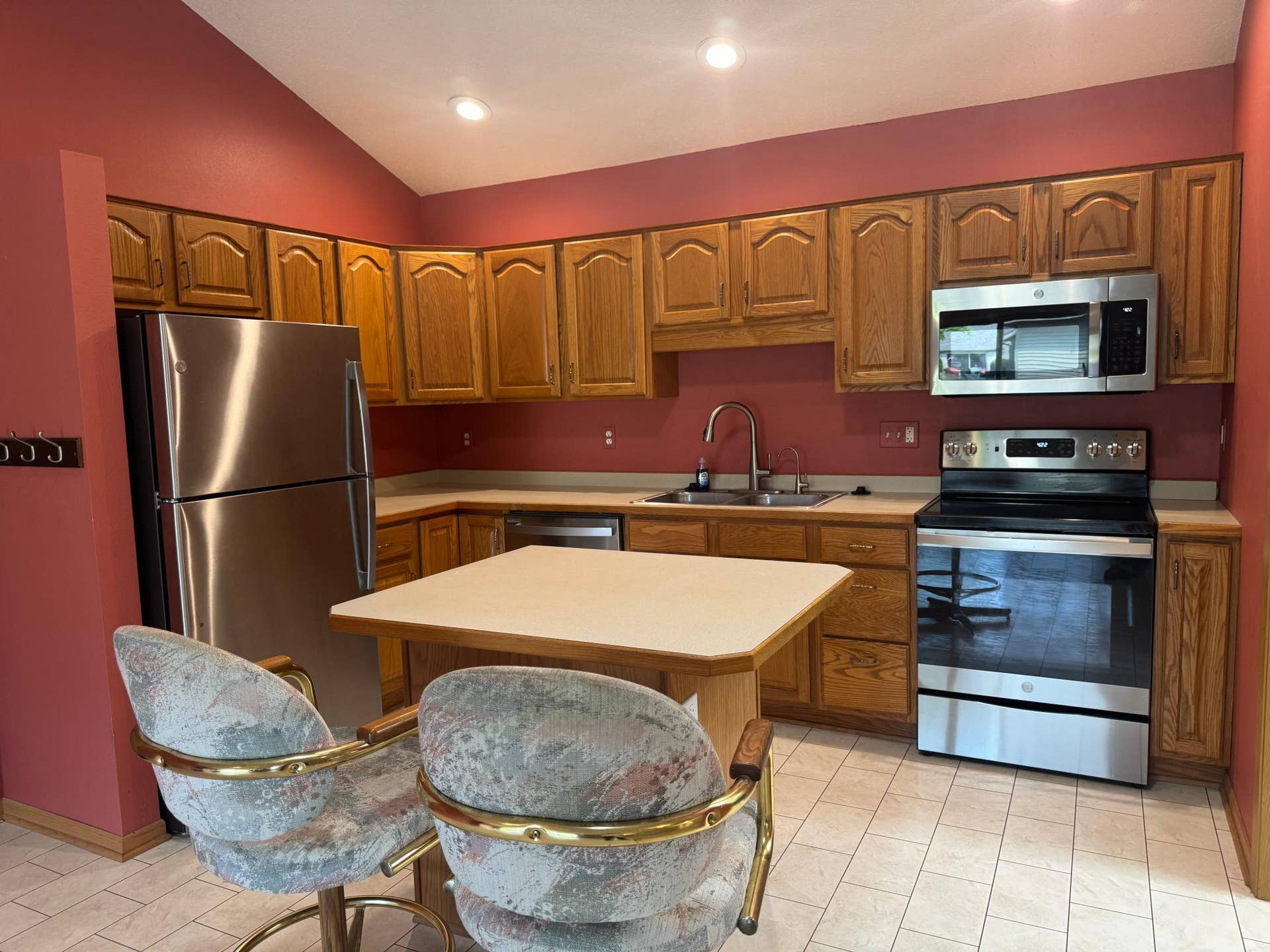 300 Roosevelt Road SW, #12, Bemidji, MN 56601 Kitchen 1