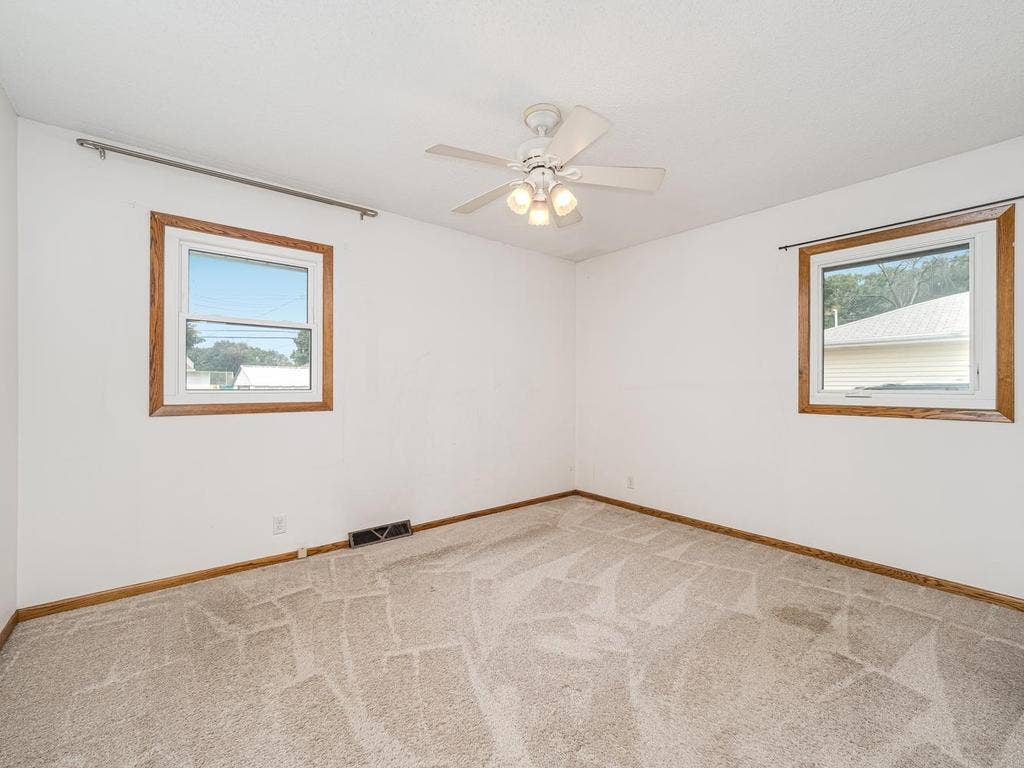 6231 Quail Avenue N, Brooklyn Center, MN 55429 017-003-Bedroom-1024x768.jpg
