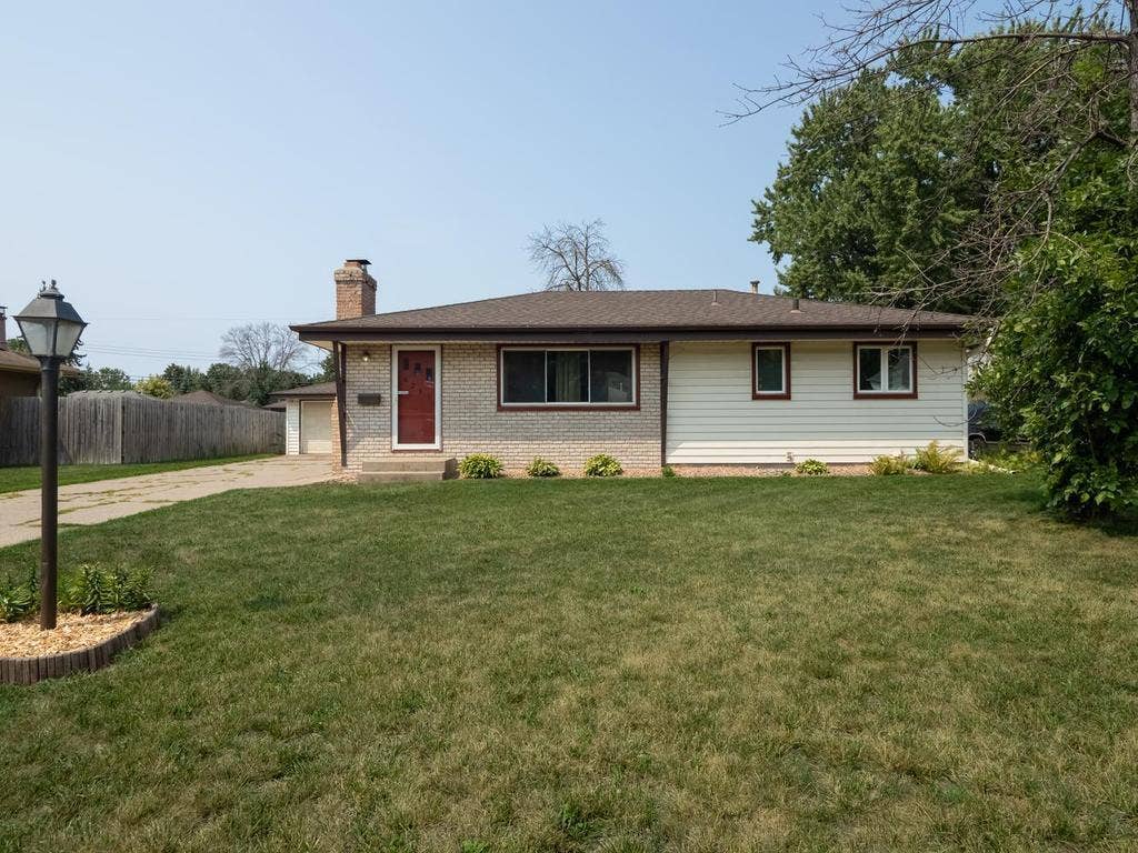 6231 Quail Avenue N, Brooklyn Center, MN 55429 002-017-Exterior Front-1024x768.jpg