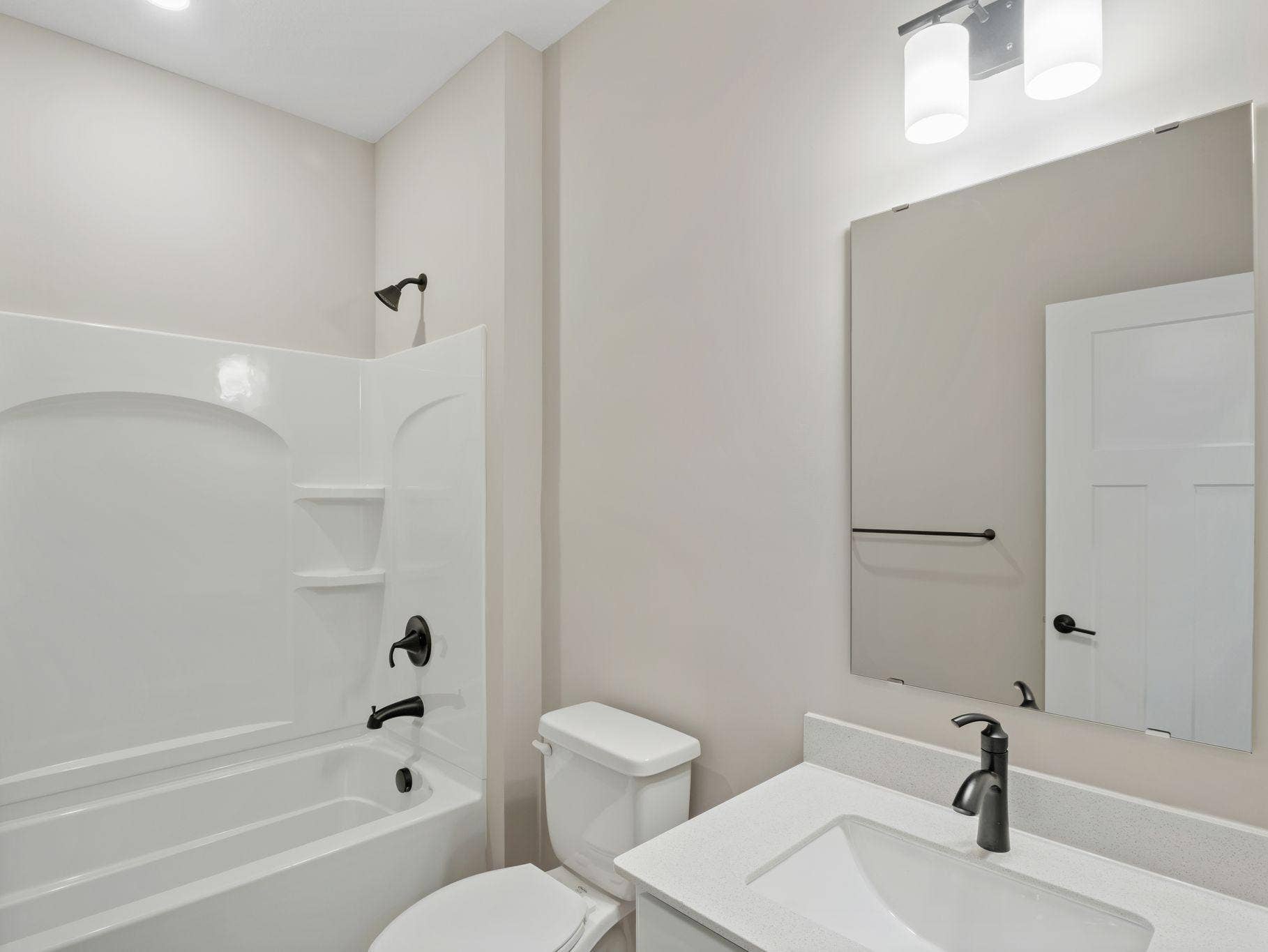 3_MIN_Westwind_Pic_Salerno_QMI_HS3521_Bathroom_F1.jpg