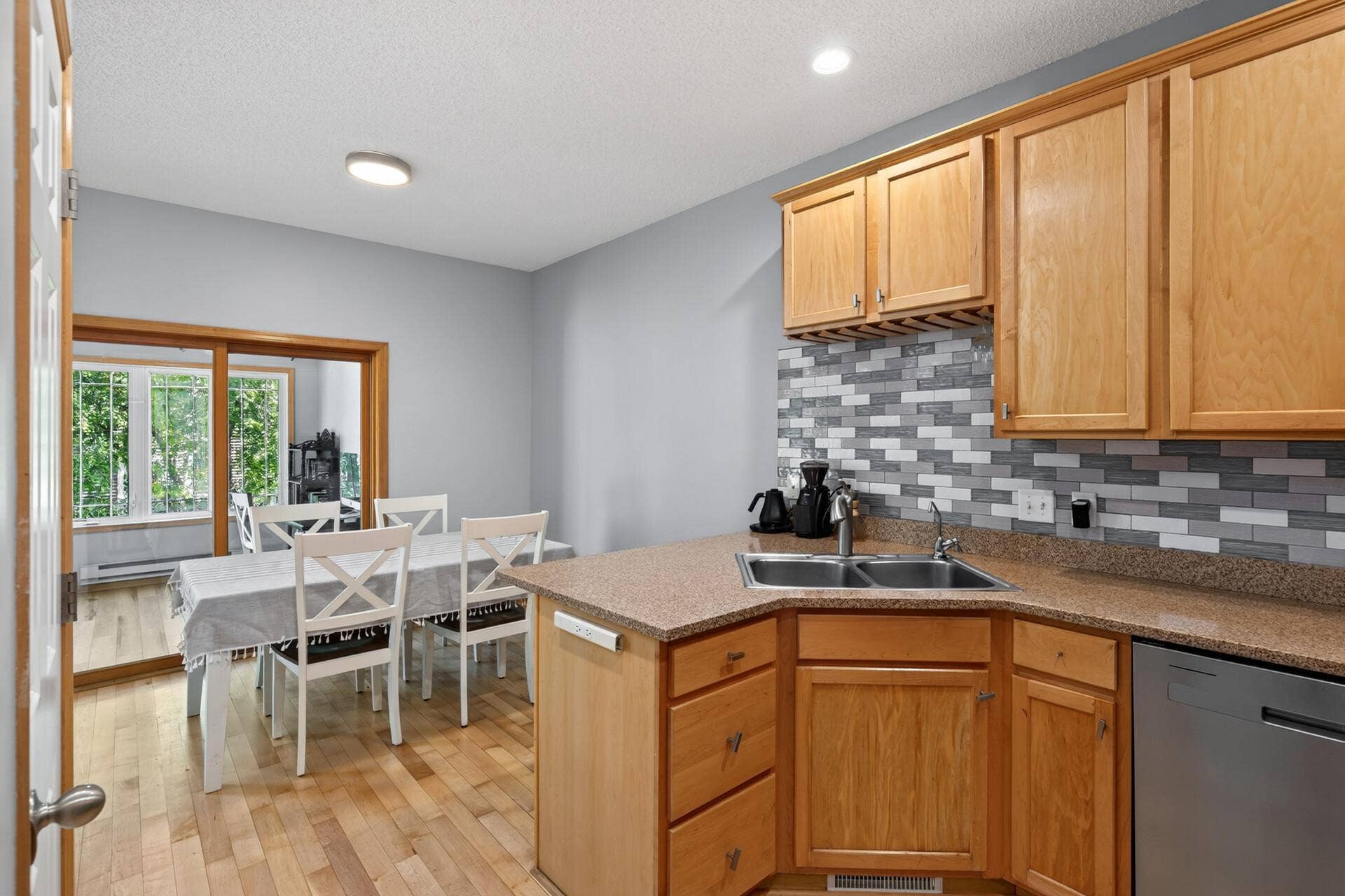 5058 Yuma Lane N, Plymouth, MN 55446 5058 Yuma Lane N, Plymouth, MN 55446