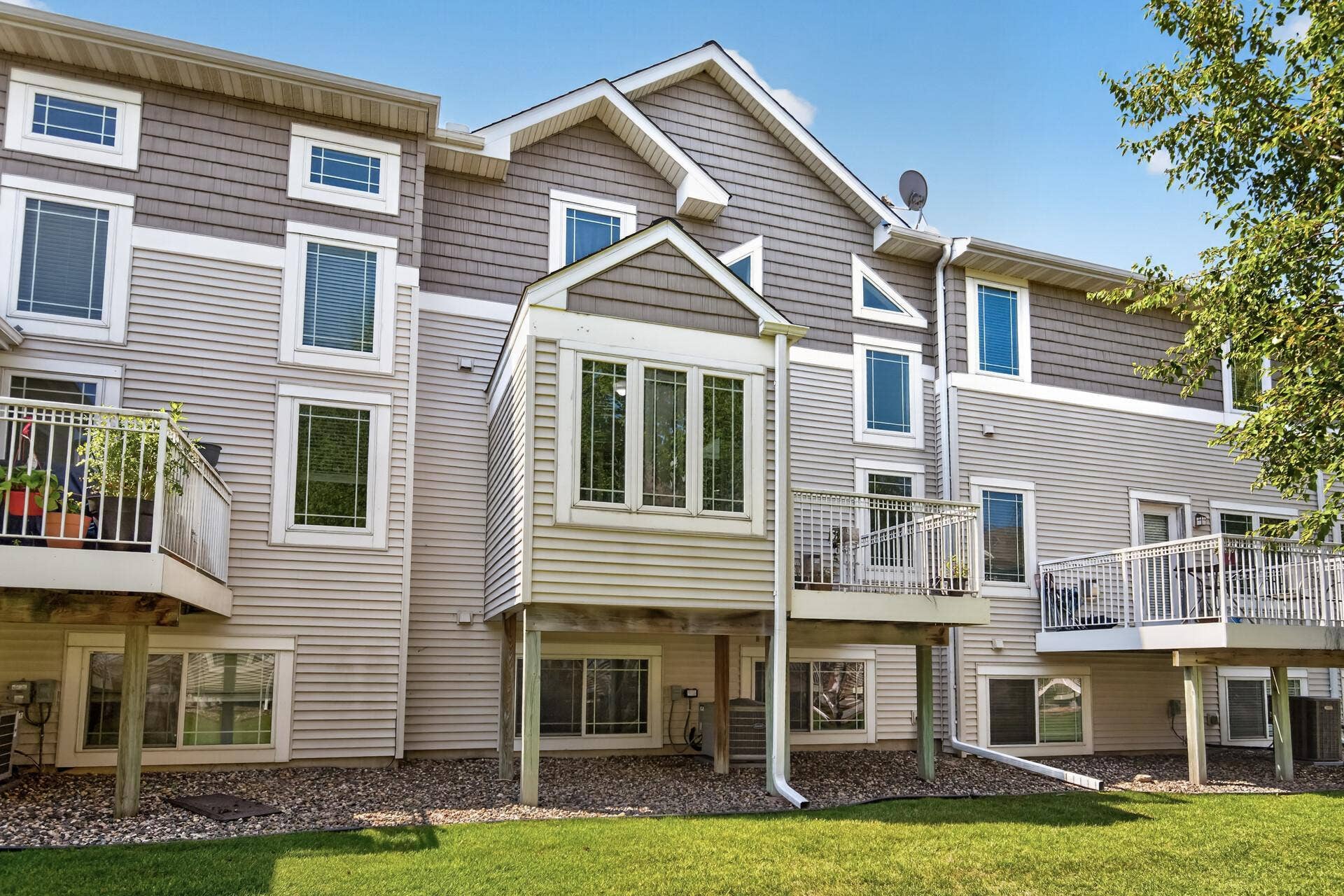 5058 Yuma Lane N, Plymouth, MN 55446 5058 Yuma Lane N, Plymouth, MN 55446