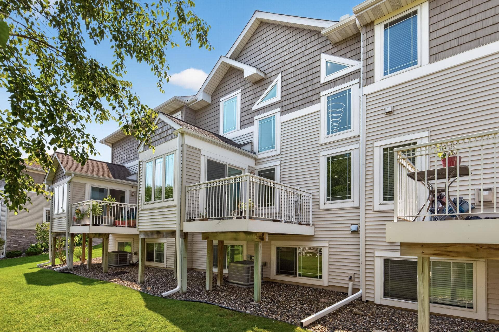 5058 Yuma Lane N, Plymouth, MN 55446 5058 Yuma Lane N, Plymouth, MN 55446