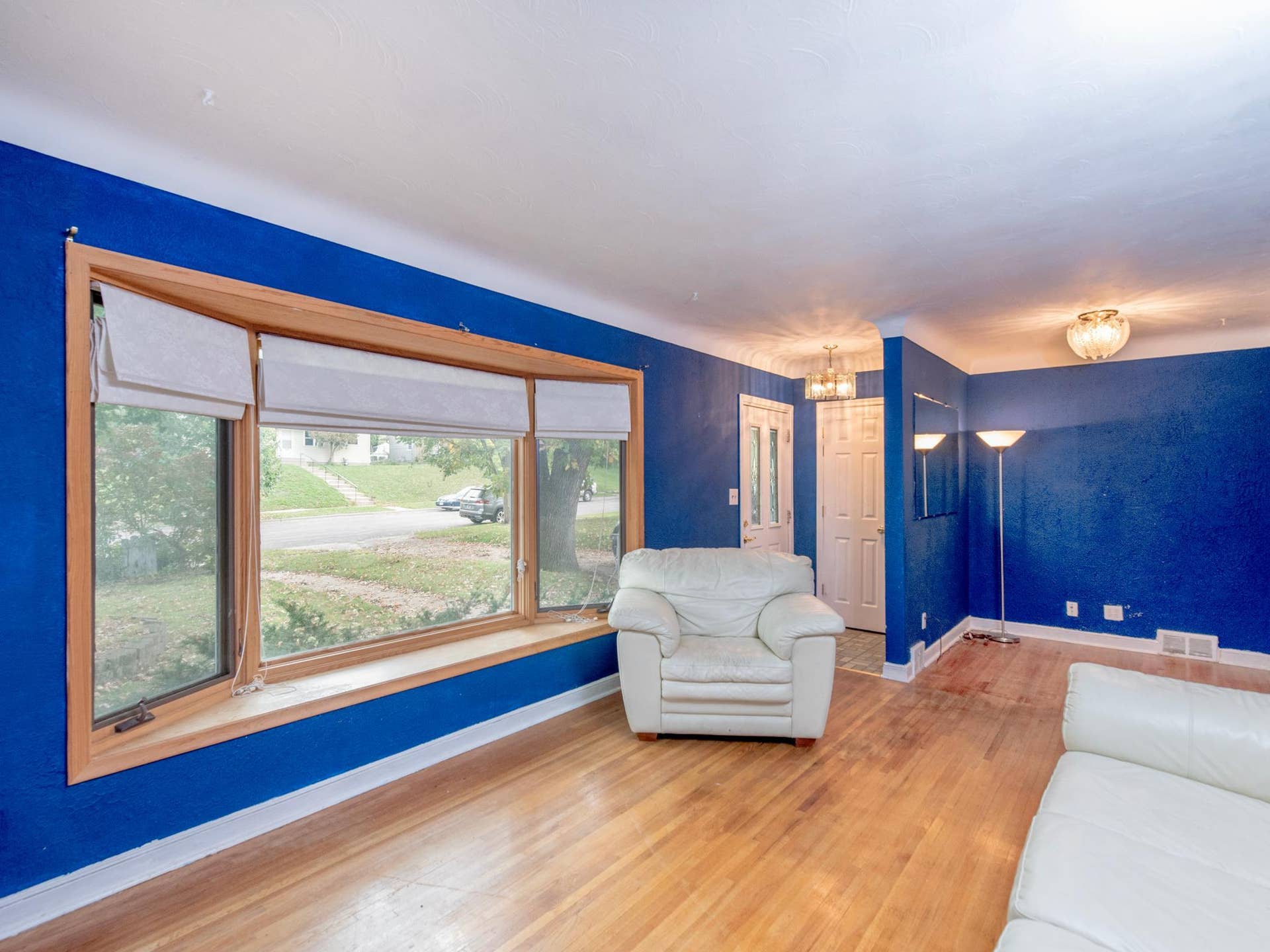 and a huge bay window flooding the space with natural light!