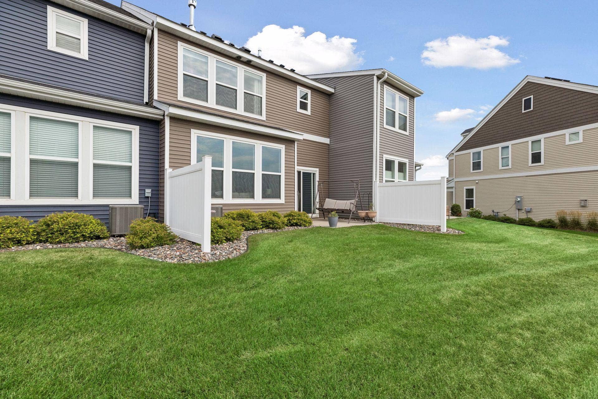 9729 4th Street N, Lake Elmo, MN 55042 9729 4th Street N, Lake Elmo, MN 55042