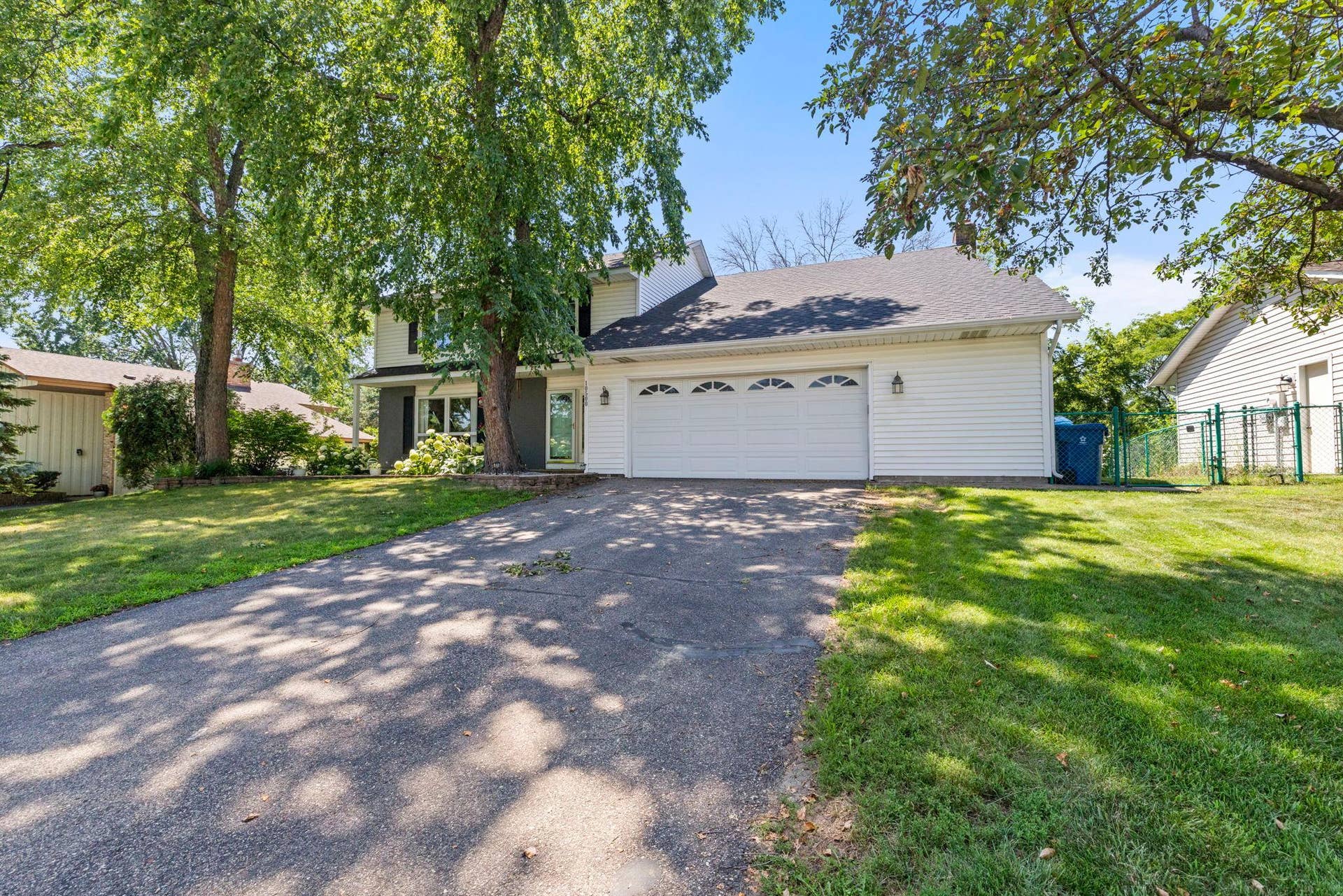 10500 Utah Road, Bloomington, MN 55438 Great neighborhood with mature trees