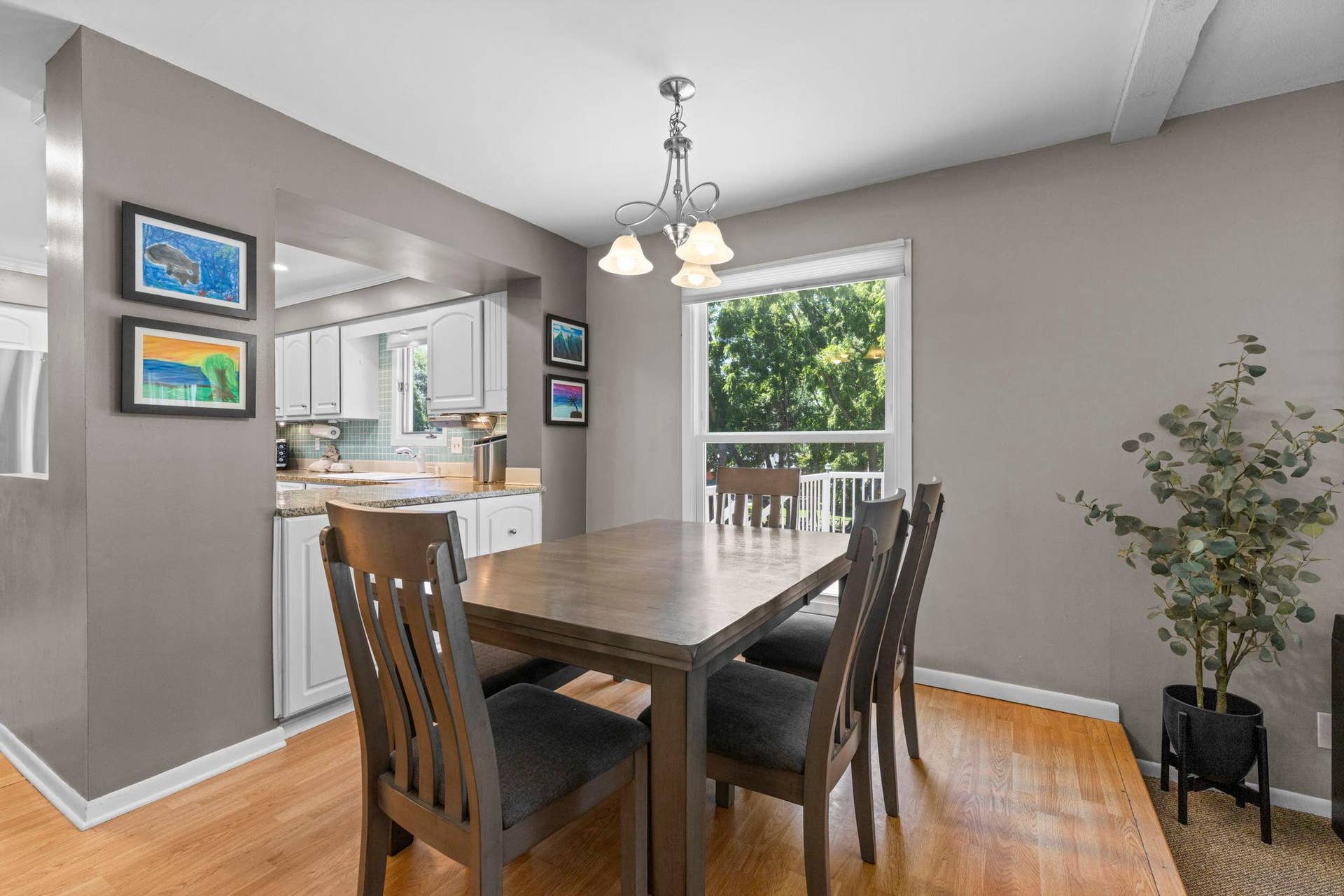 10500 Utah Road, Bloomington, MN 55438 Dining room off kitchen & family room