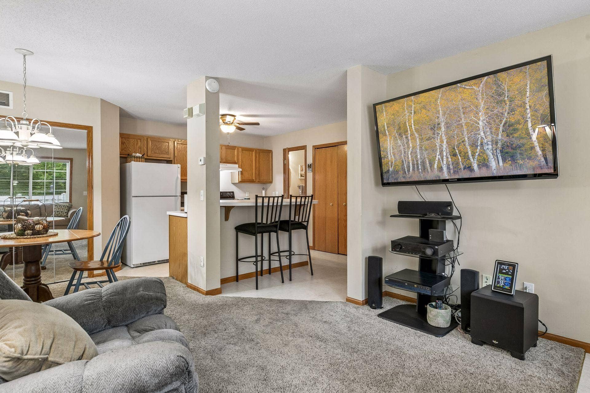 6991 21st Street N, Oakdale, MN 55128 6991 21st Street N, Oakdale, MN 55128