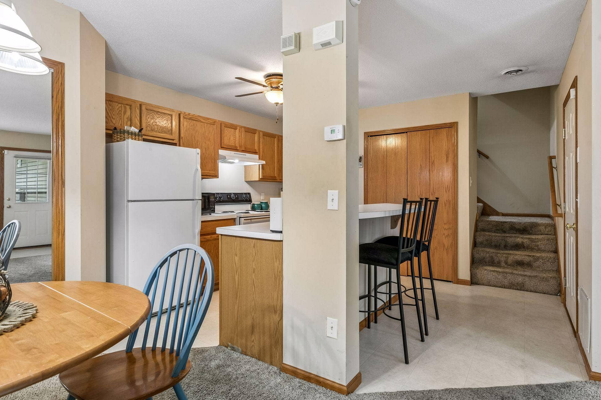 6991 21st Street N, Oakdale, MN 55128 6991 21st Street N, Oakdale, MN 55128