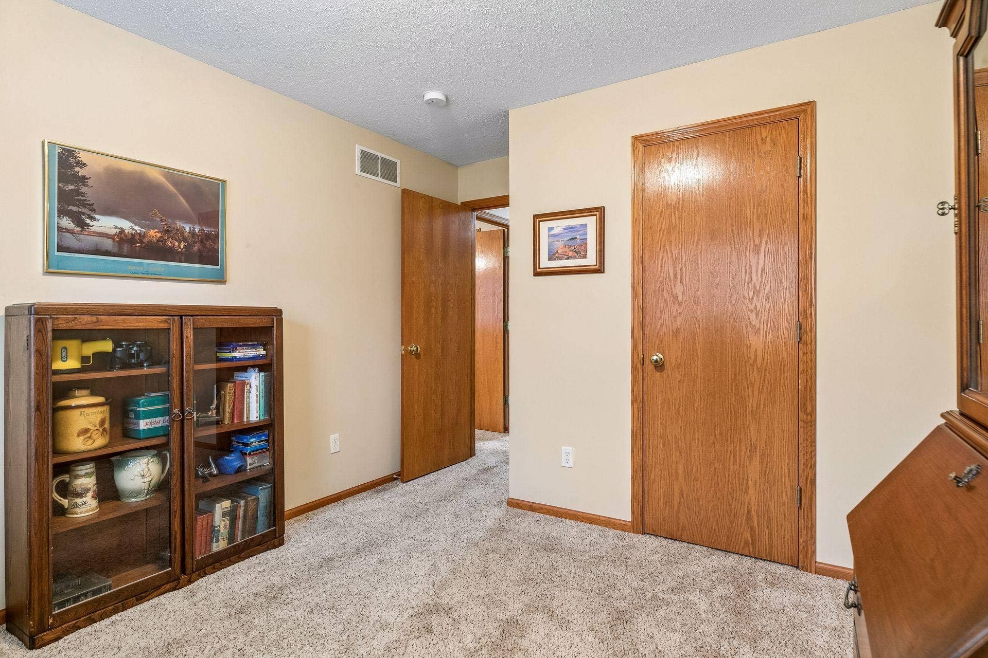 6991 21st Street N, Oakdale, MN 55128 6991 21st Street N, Oakdale, MN 55128