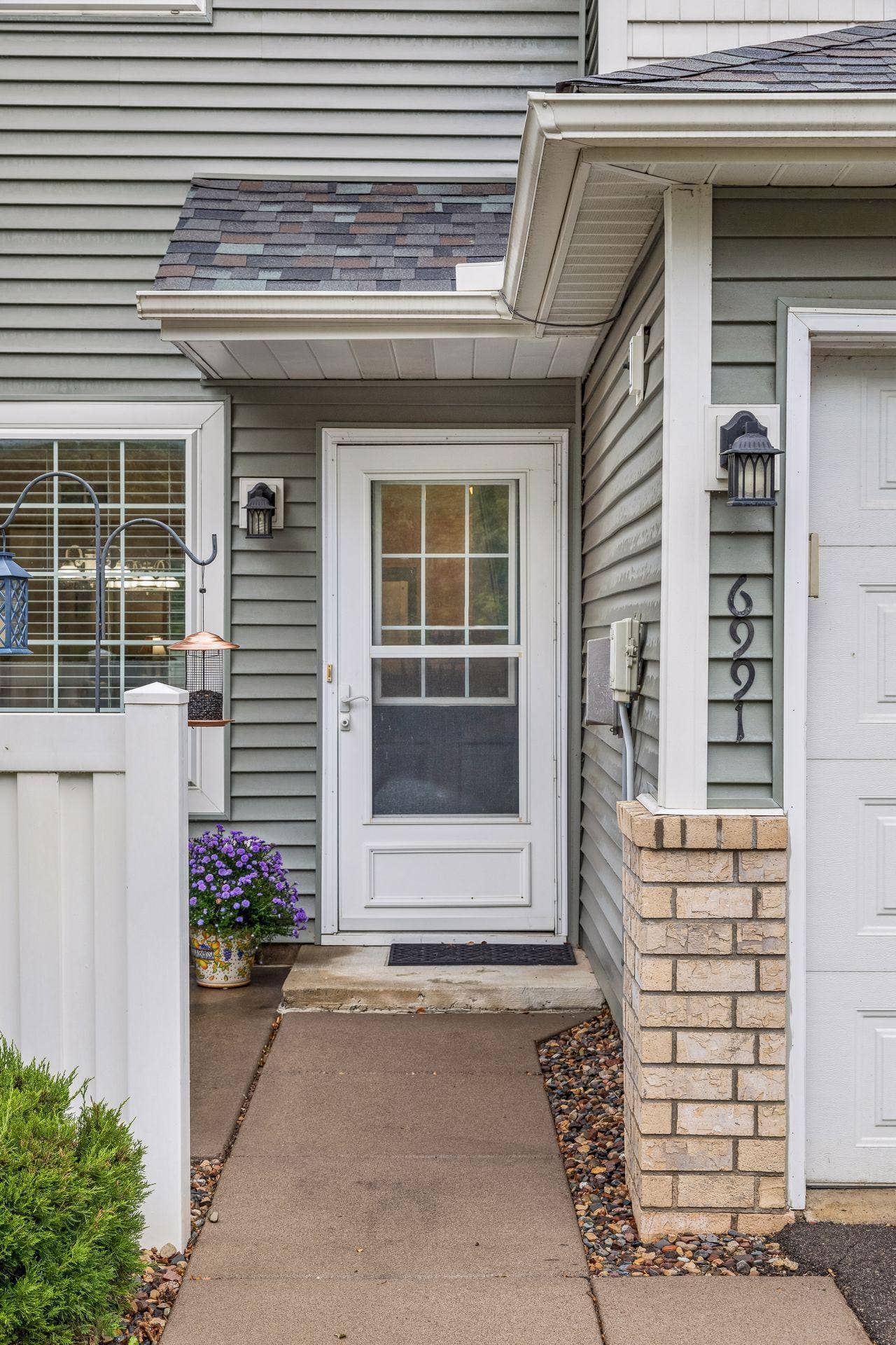 6991 21st Street N, Oakdale, MN 55128 6991 21st Street N, Oakdale, MN 55128
