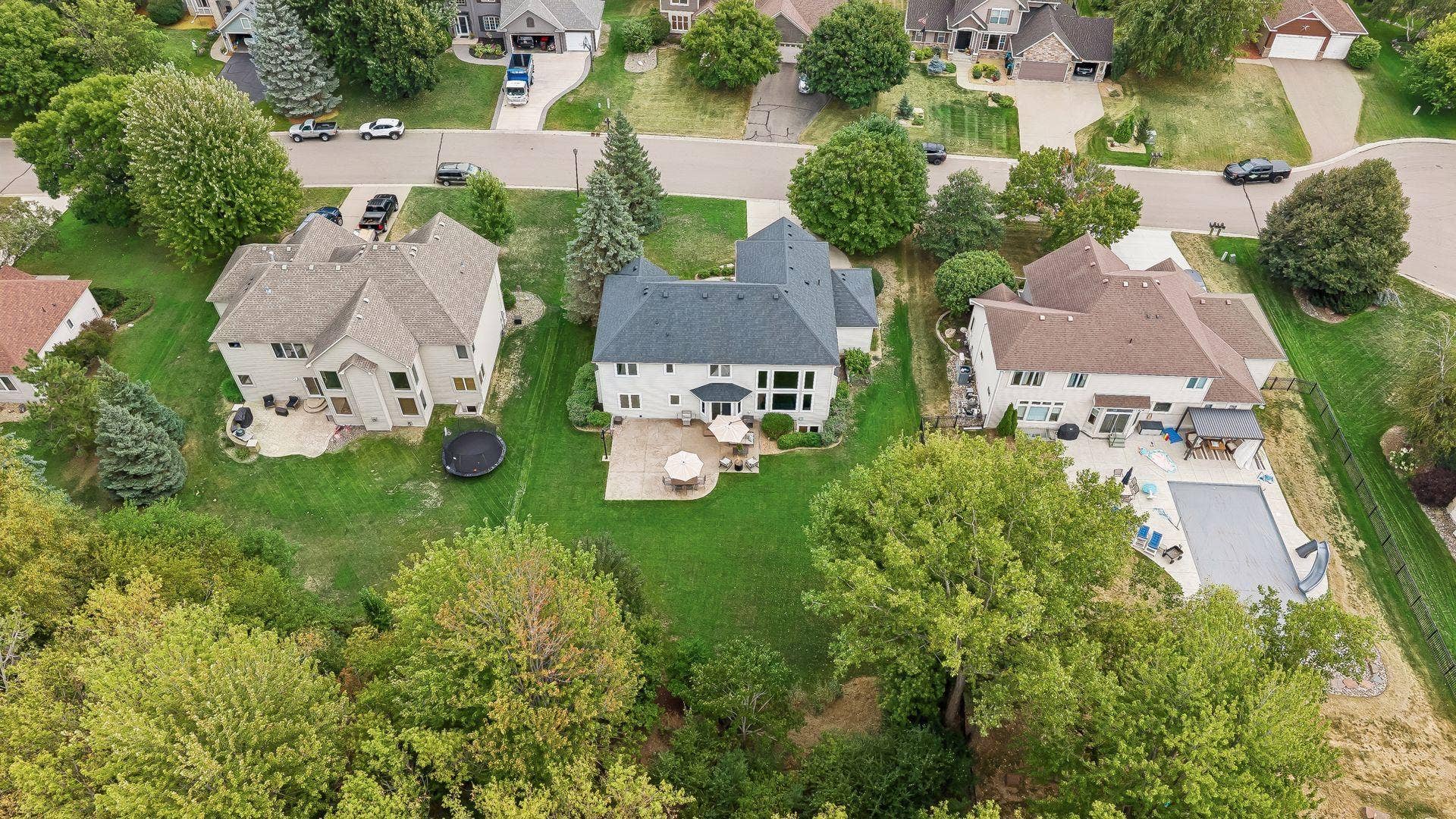 8053 Enclave Bay, Woodbury, MN 55125 8053 Enclave Bay, Woodbury, MN 55125
