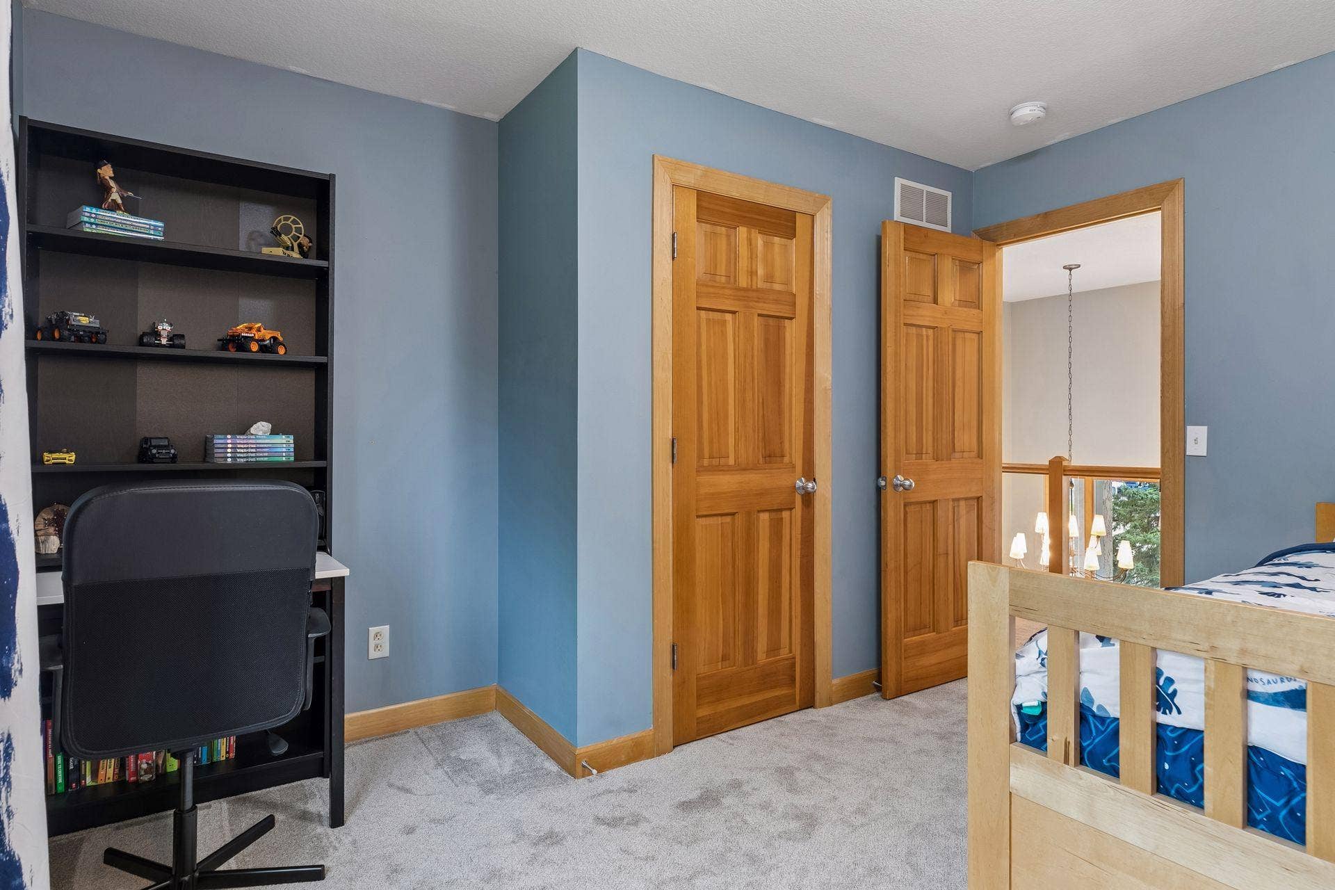 8053 Enclave Bay, Woodbury, MN 55125 8053 Enclave Bay, Woodbury, MN 55125