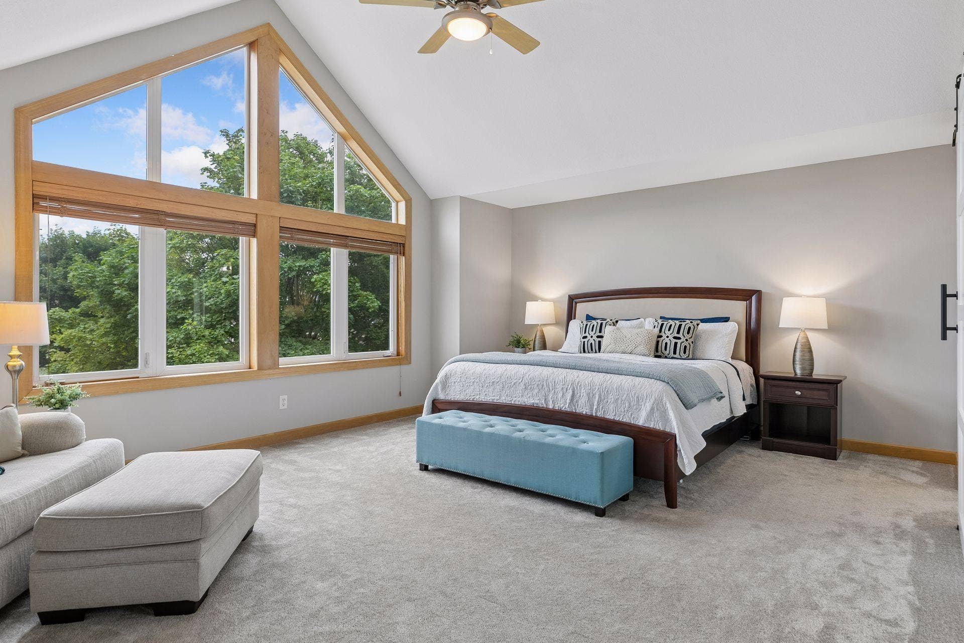 8053 Enclave Bay, Woodbury, MN 55125 8053 Enclave Bay, Woodbury, MN 55125