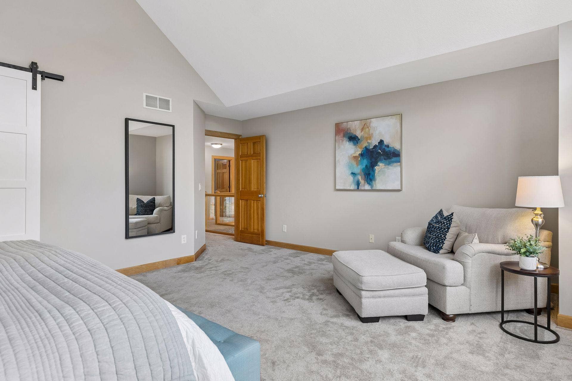 8053 Enclave Bay, Woodbury, MN 55125 8053 Enclave Bay, Woodbury, MN 55125