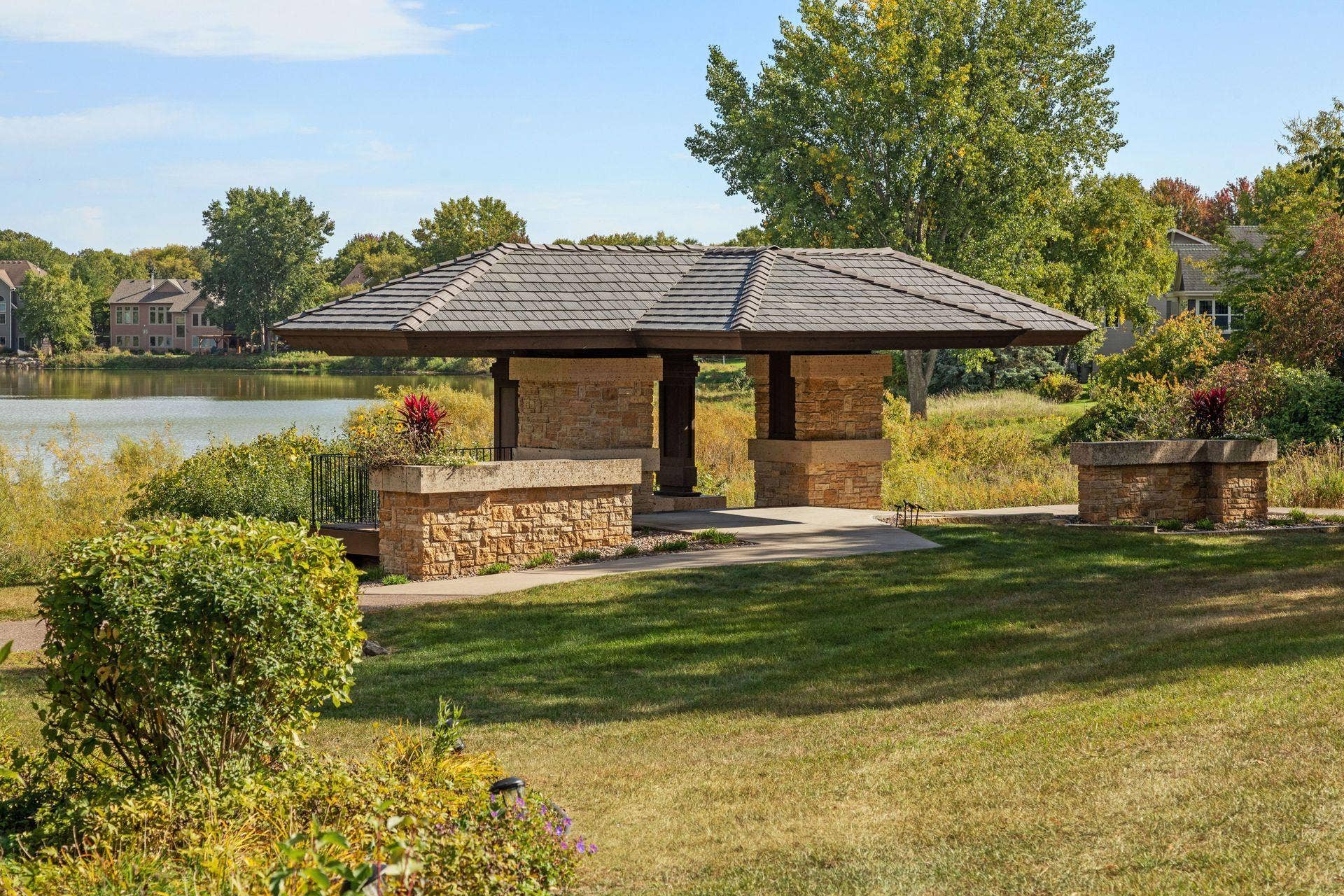 8053 Enclave Bay, Woodbury, MN 55125 Photo-081.jpg