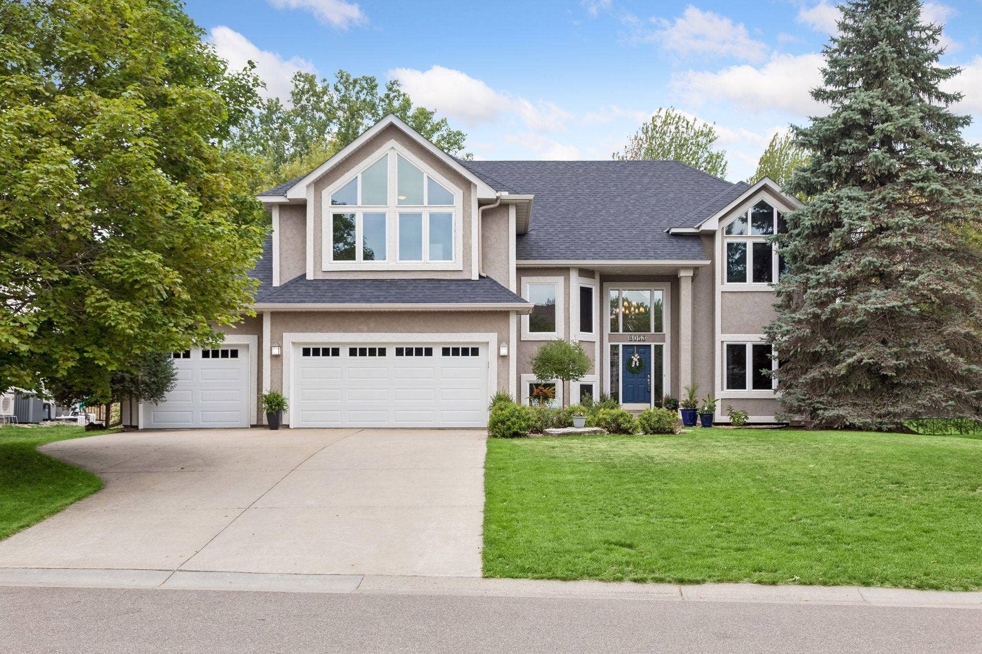 8053 Enclave Bay, Woodbury, MN 55125 8053 Enclave Bay, Woodbury, MN 55125
