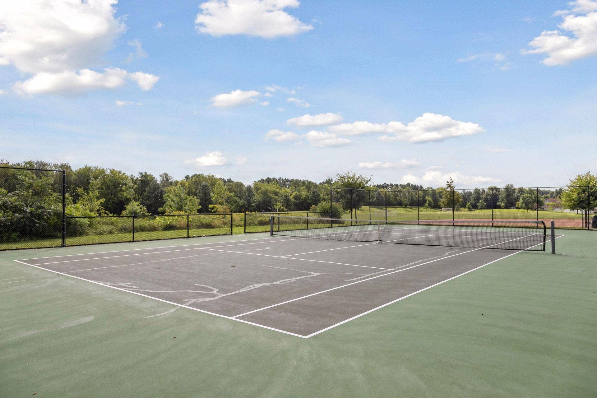 8053 Enclave Bay, Woodbury, MN 55125 Ridge Park Tennis Court