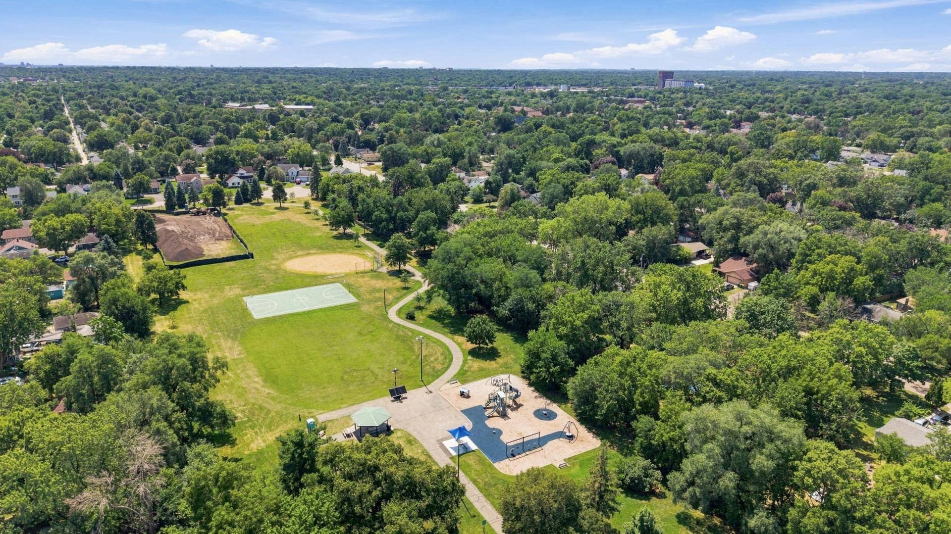 5432 Bryant Avenue N, Brooklyn Center, MN 55430 7.jpg
