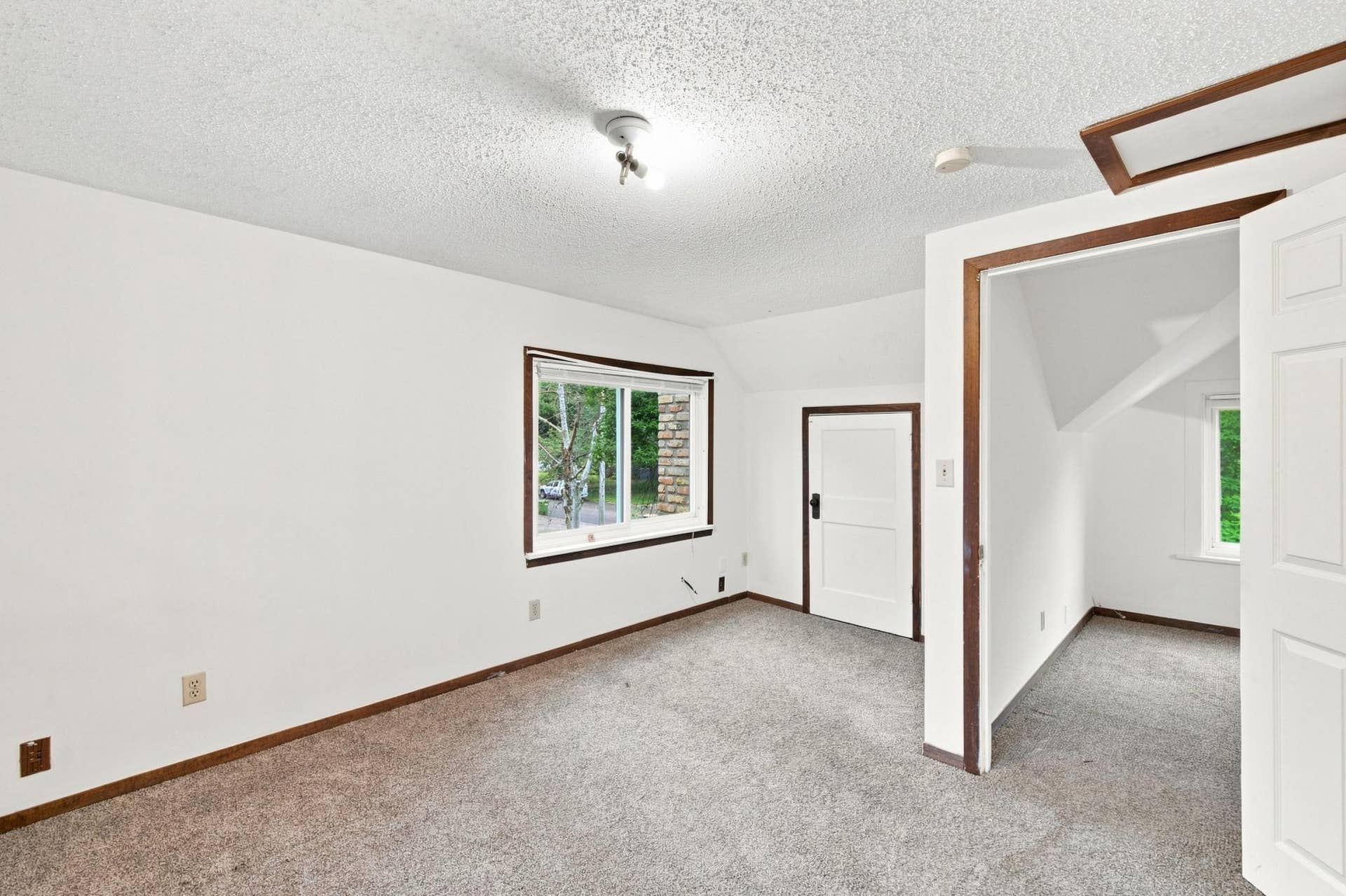 5432 Bryant Avenue N, Brooklyn Center, MN 55430 16.jpg