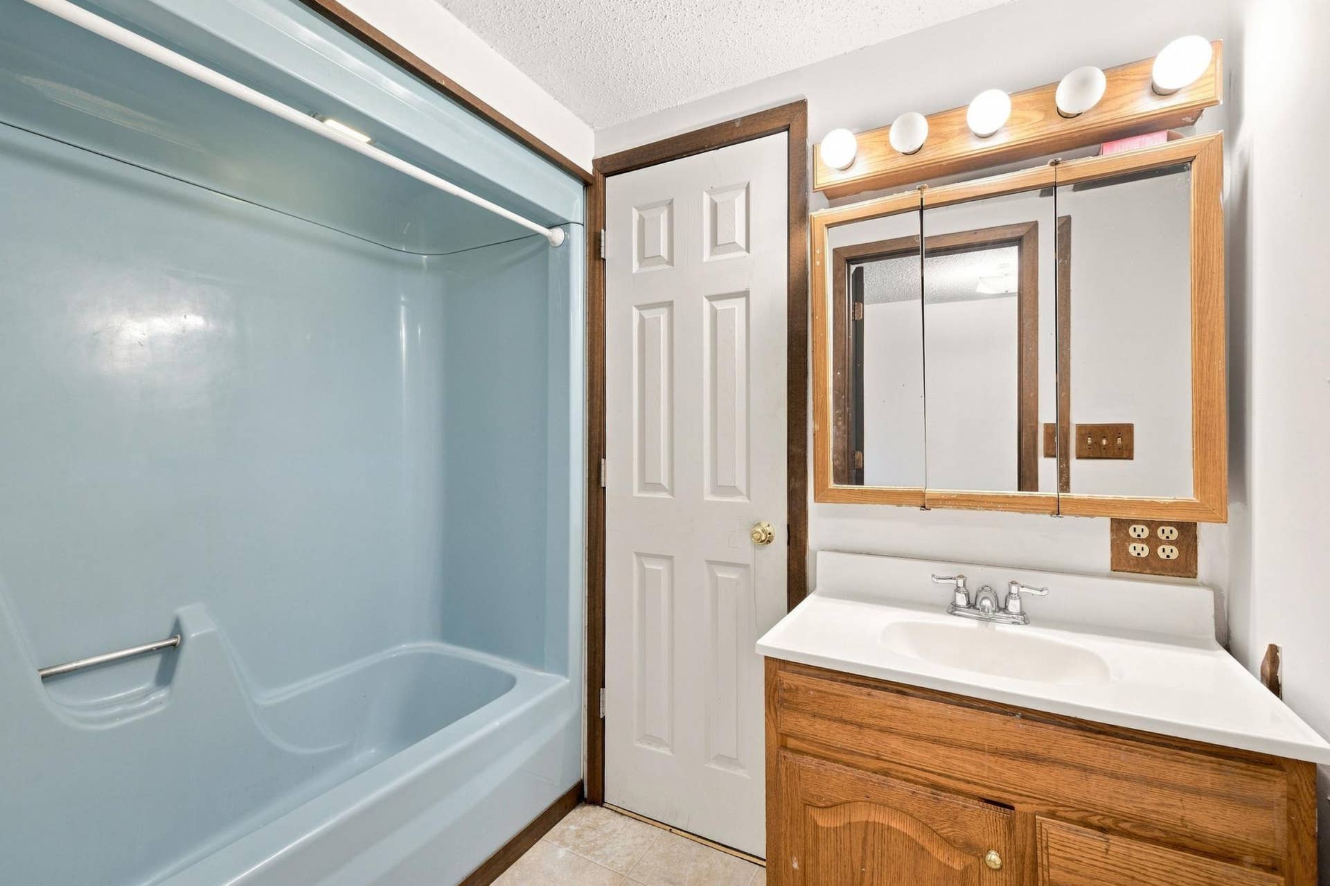 5432 Bryant Avenue N, Brooklyn Center, MN 55430 19.jpg