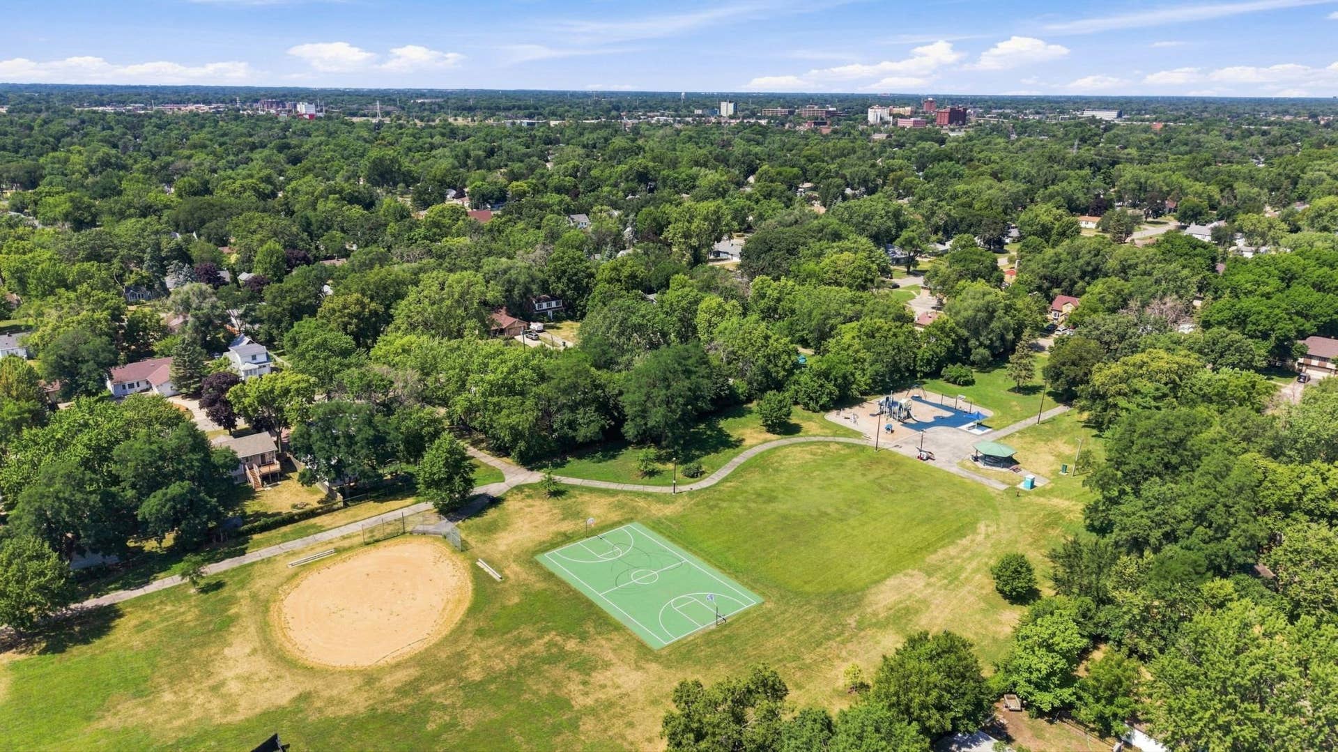 5432 Bryant Avenue N, Brooklyn Center, MN 55430 8.jpg