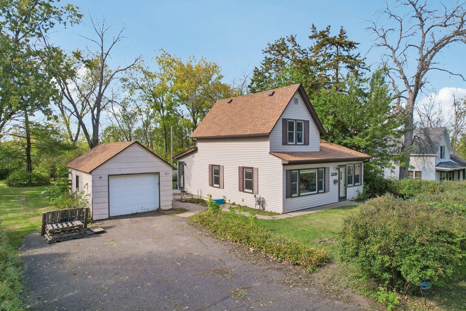 2229 Oak Hill Place, North Saint Paul, MN 55109 38-web-or-mls-Oak Hill Pl-S0610-036.jpg