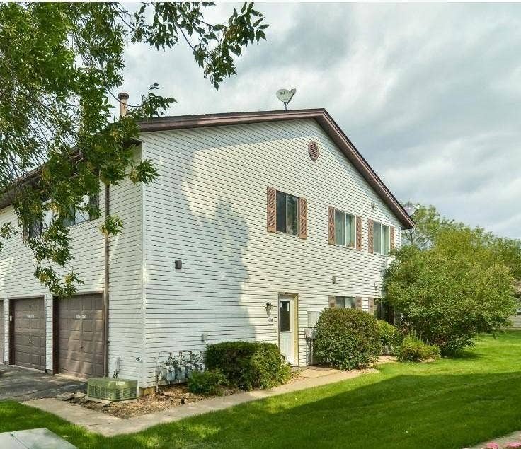 6501 84th Court N, Brooklyn Park, MN 55445 6501 84th Court N, Brooklyn Park, MN 55445