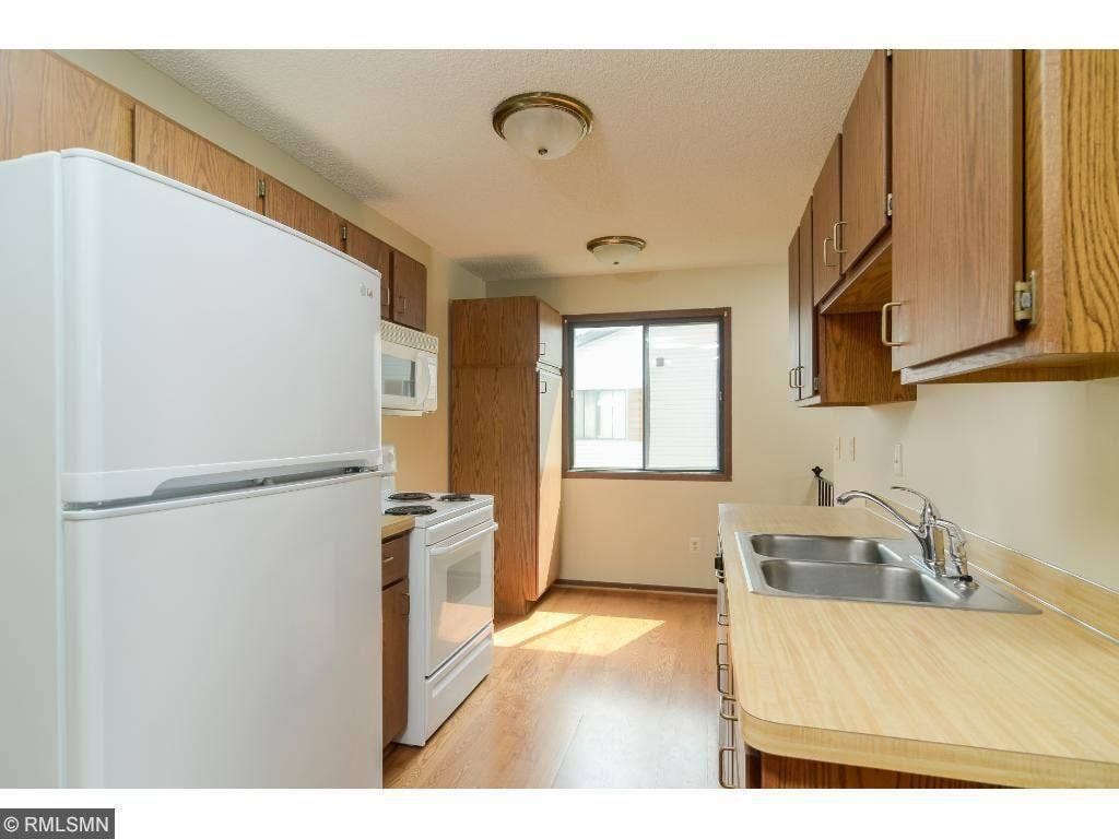 6501 84th Court N, Brooklyn Park, MN 55445 6501 84th Court N, Brooklyn Park, MN 55445