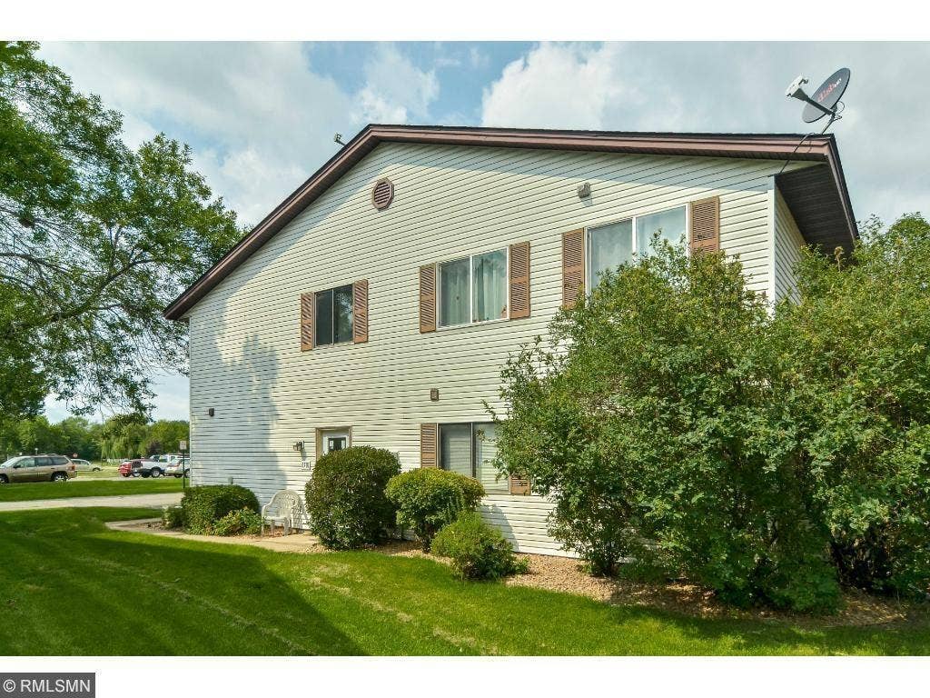 6501 84th Court N, Brooklyn Park, MN 55445 6501 84th Court N, Brooklyn Park, MN 55445