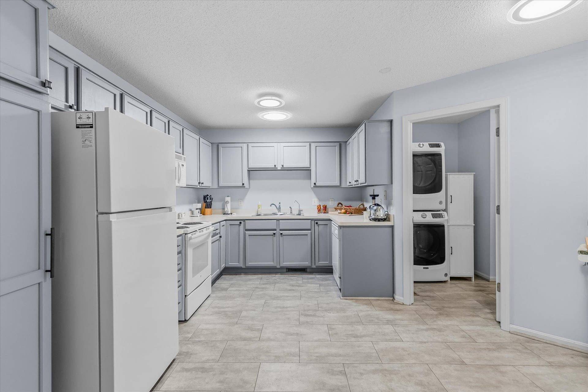 7856 Heinbuch Trail, Woodbury, MN 55125 17-Heinbuch.Trail (17).jpg