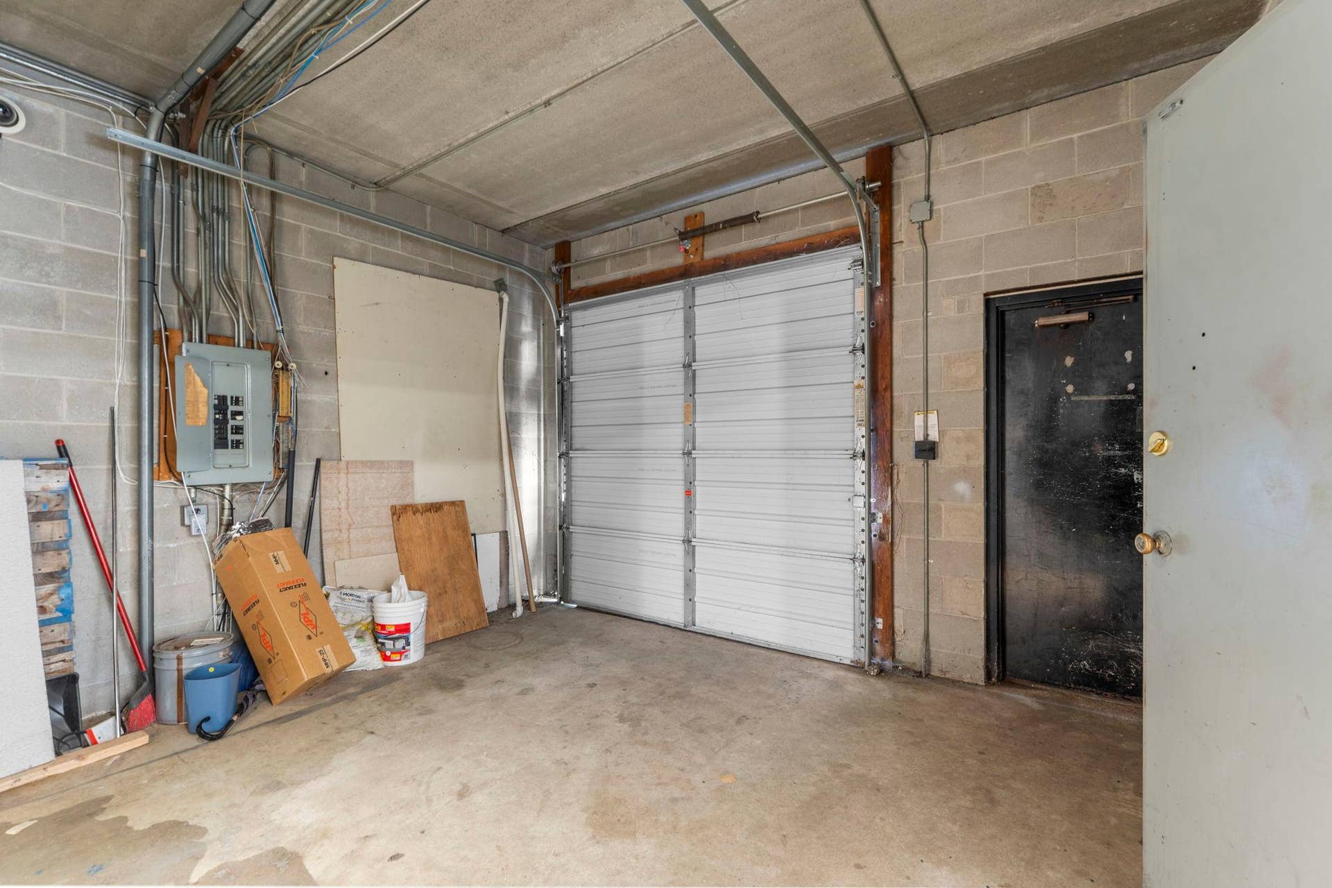 1620 98th Street W, Bloomington, MN 55431 39-web-or-mls-1620 W 98th St-168.jpg