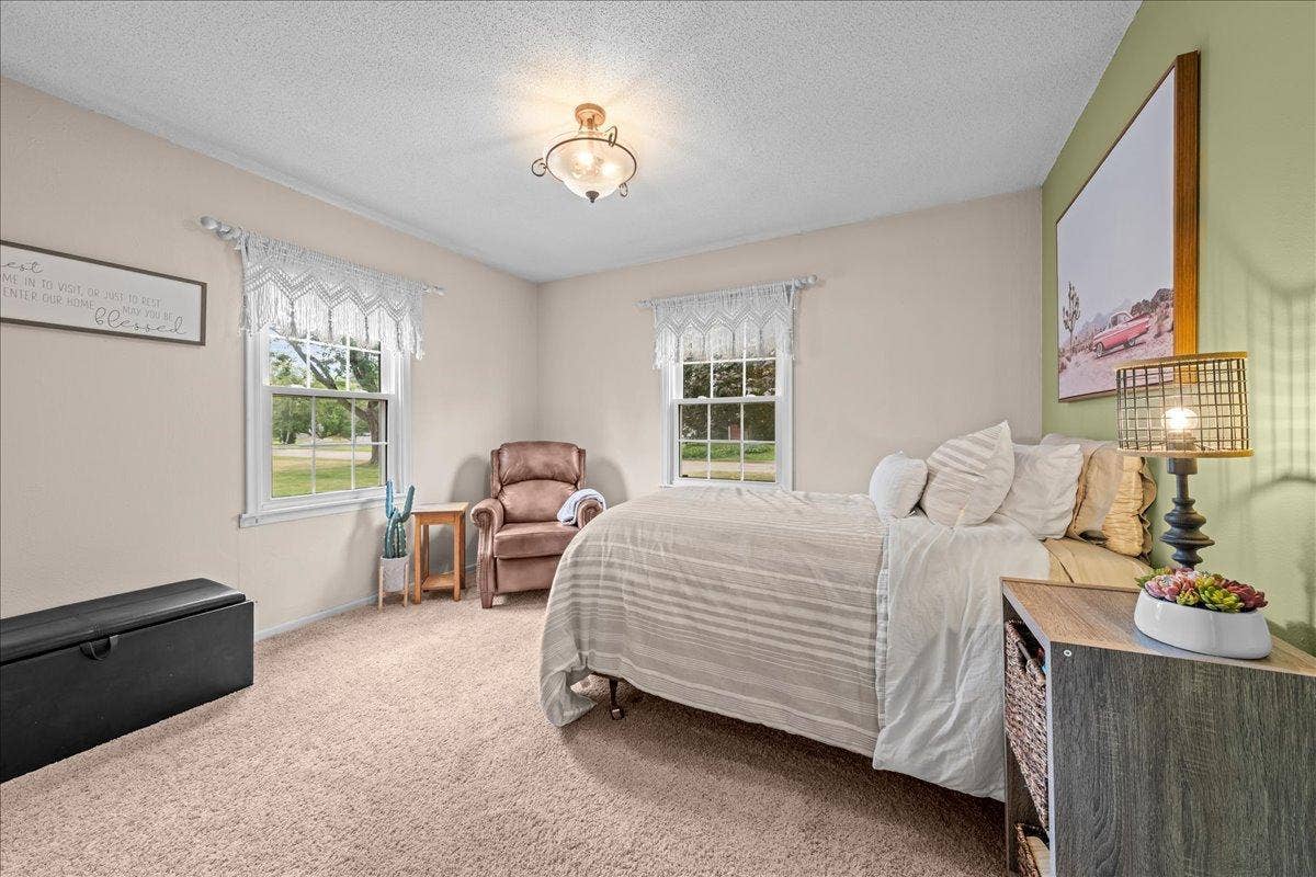 198 Ferndale Street N, Maplewood, MN 55119 09-SNY02934.jpg