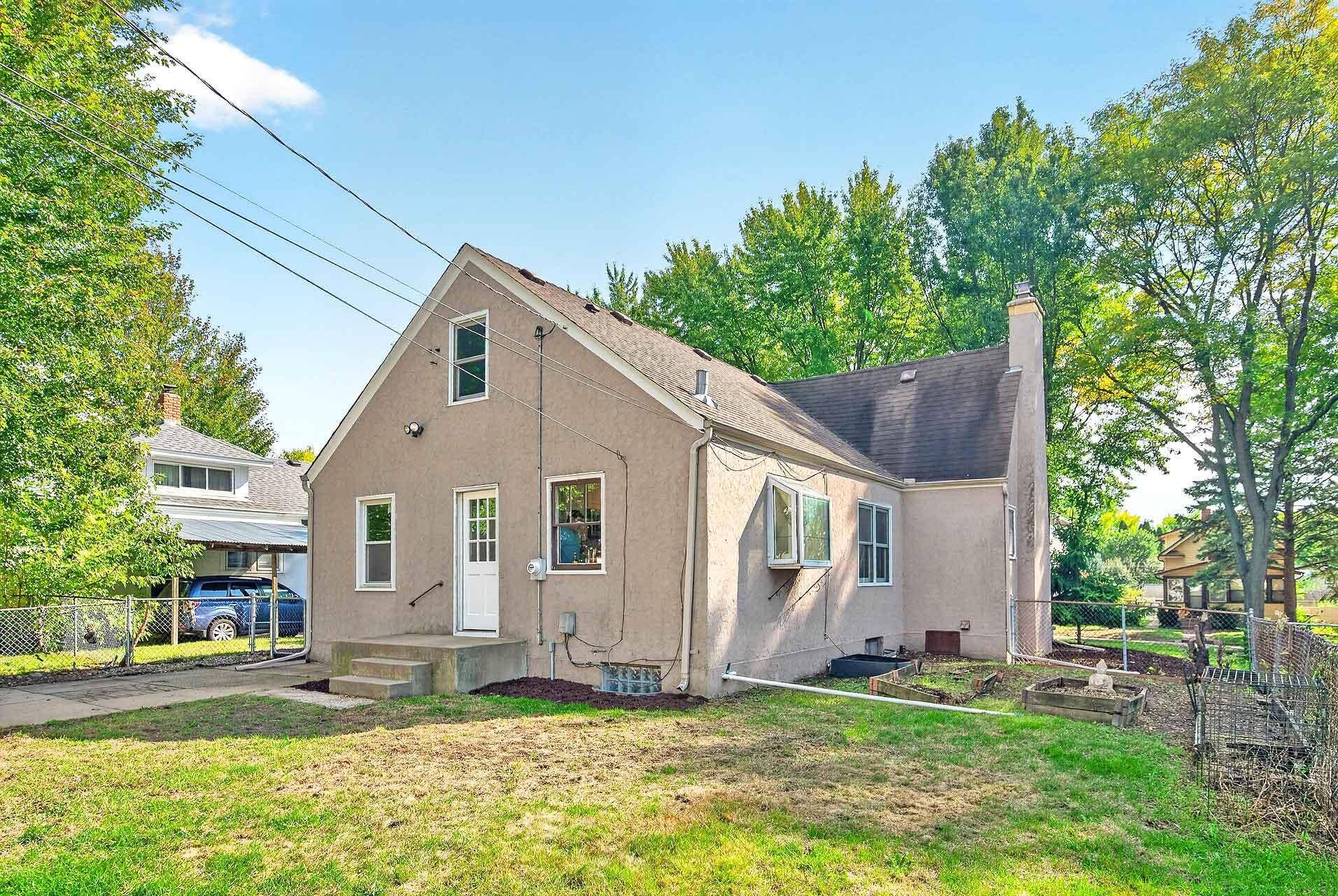 1865 Palace Avenue, 95, Saint Paul, MN 55105 05_1865_Palace5_mlsbackyard.jpg