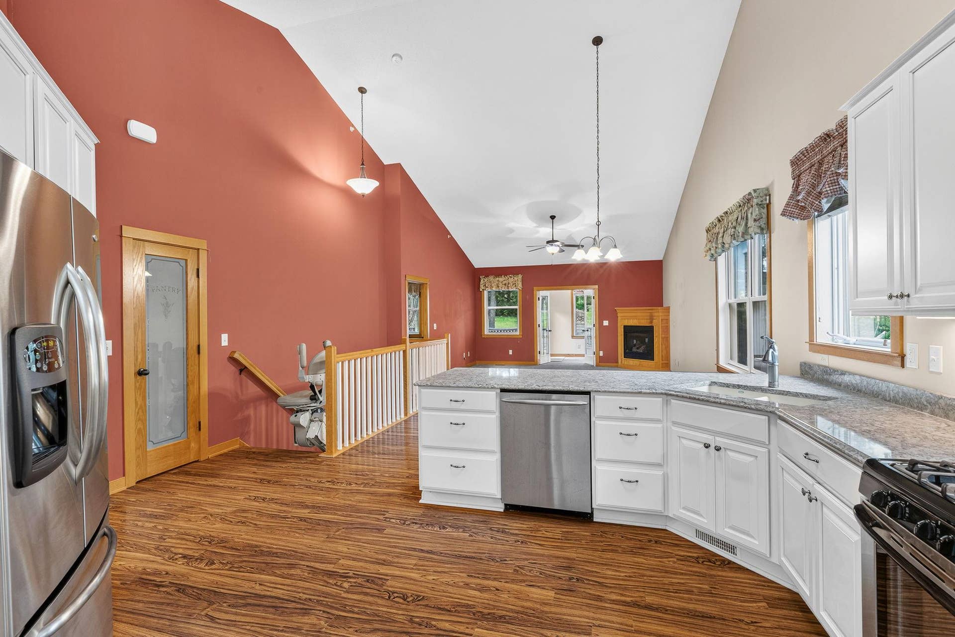 5845 Oakgreen Court N, Stillwater, MN 55082 13-web-or-mls-5845 Oakgreen Court North Stillwater-20.jpg