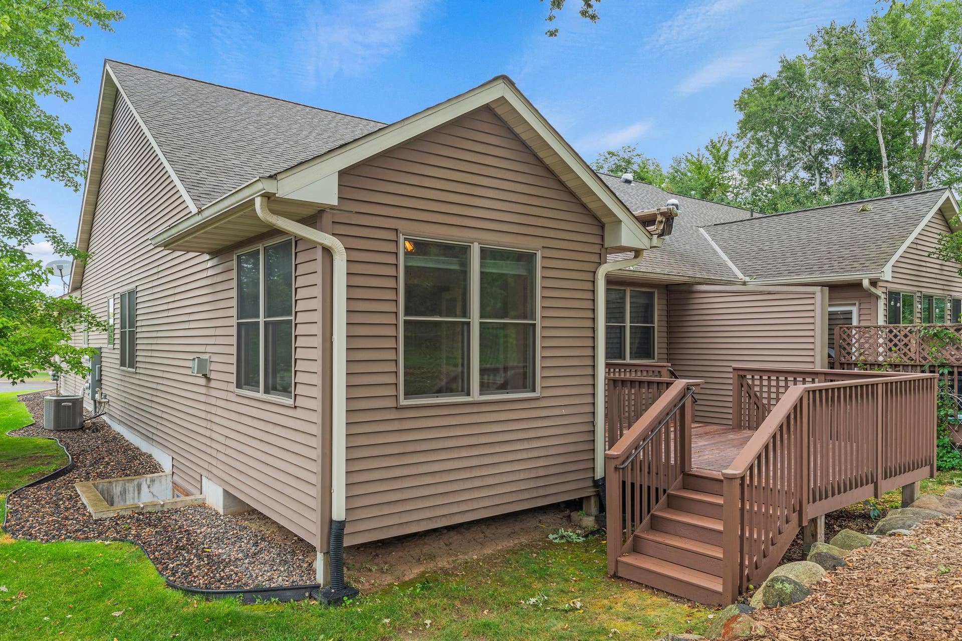 5845 Oakgreen Court N, Stillwater, MN 55082 32-web-or-mls-5845 Oakgreen Court North Stillwater-5.jpg
