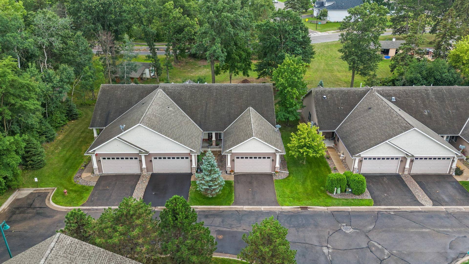 5845 Oakgreen Court N, Stillwater, MN 55082 3-web-or-mls-5845 Oakgreen Court North Stillwater-7.jpg