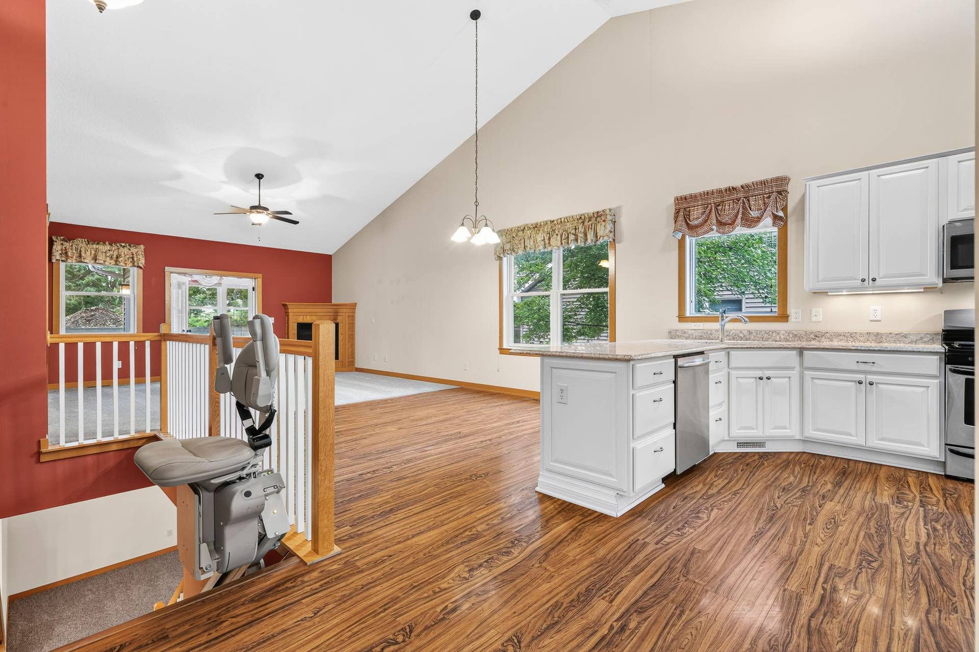 5845 Oakgreen Court N, Stillwater, MN 55082 15-web-or-mls-5845 Oakgreen Court North Stillwater-27.jpg