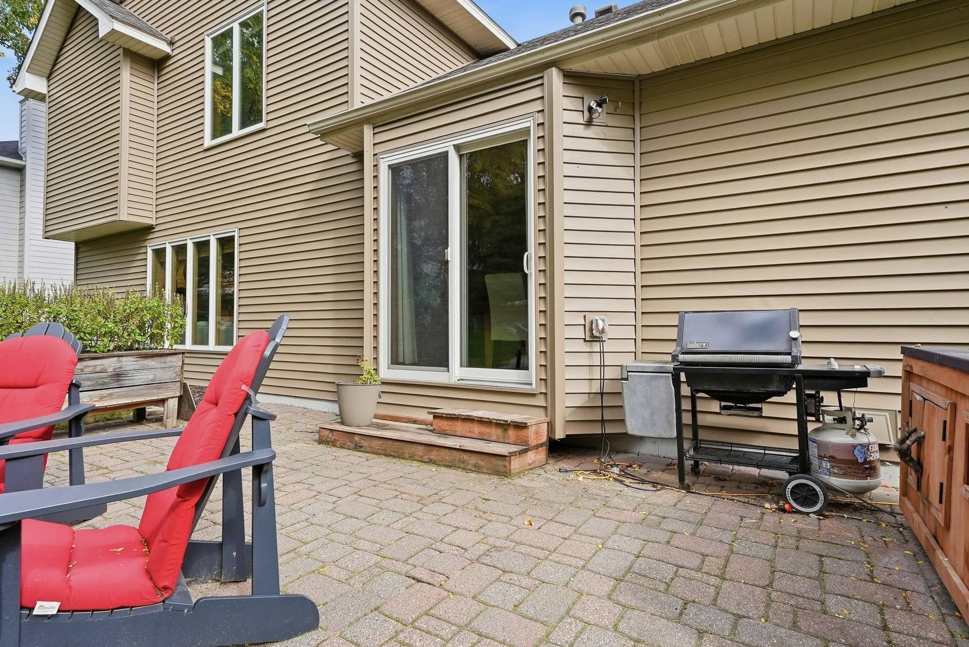 4235 Wedgewood Lane N, Plymouth, MN 55442