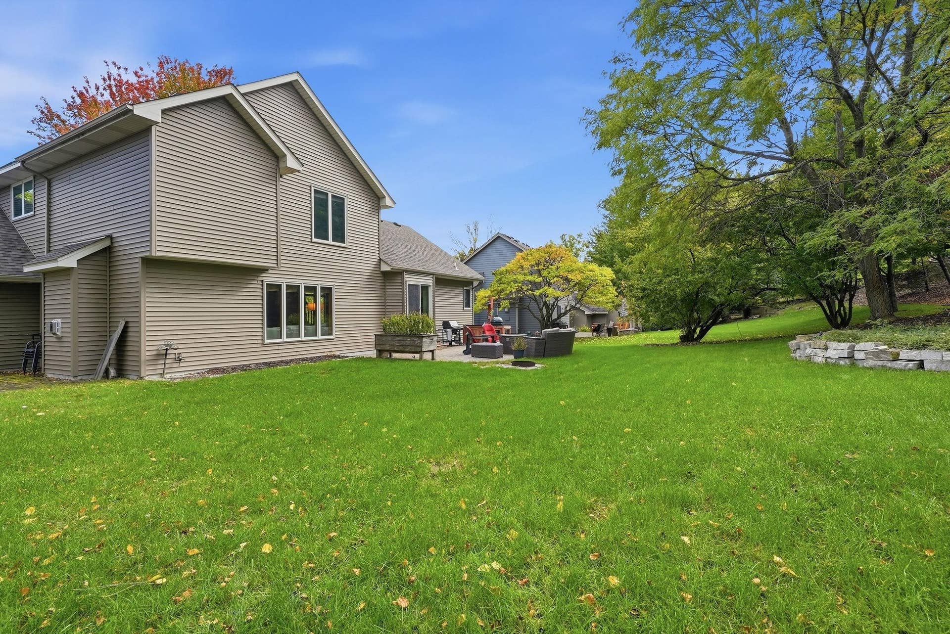 4235 Wedgewood Lane N, Plymouth, MN 55442