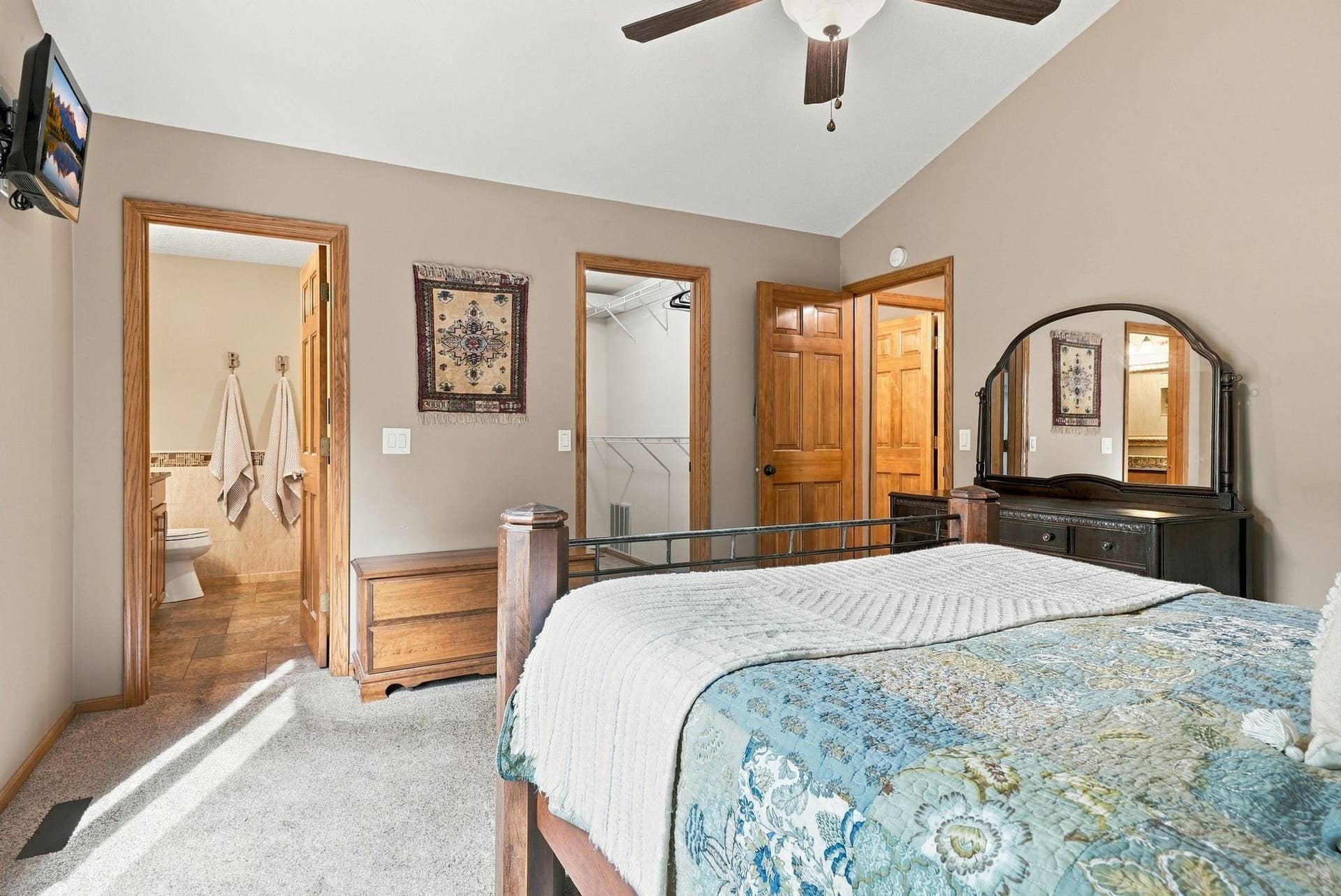 4235 Wedgewood Lane N, Plymouth, MN 55442