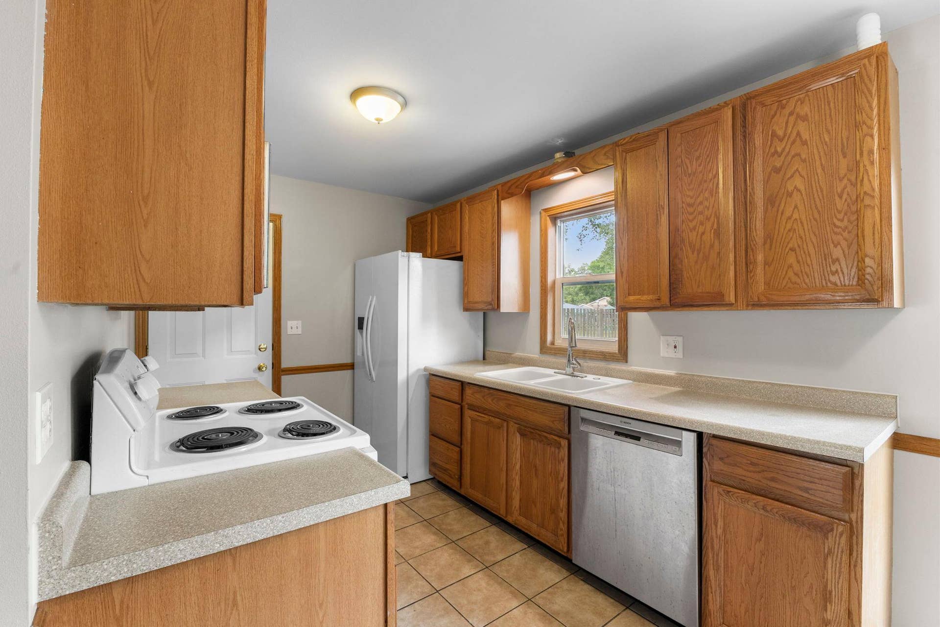 3684 Prairie Road, White Bear Lake, MN 55110 23-web-or-mls-3684 Prairie Rd-144.jpg